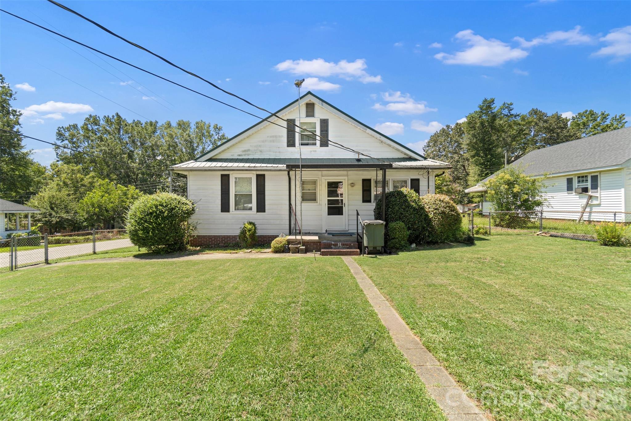 665 Cherry Street Property Photo 1