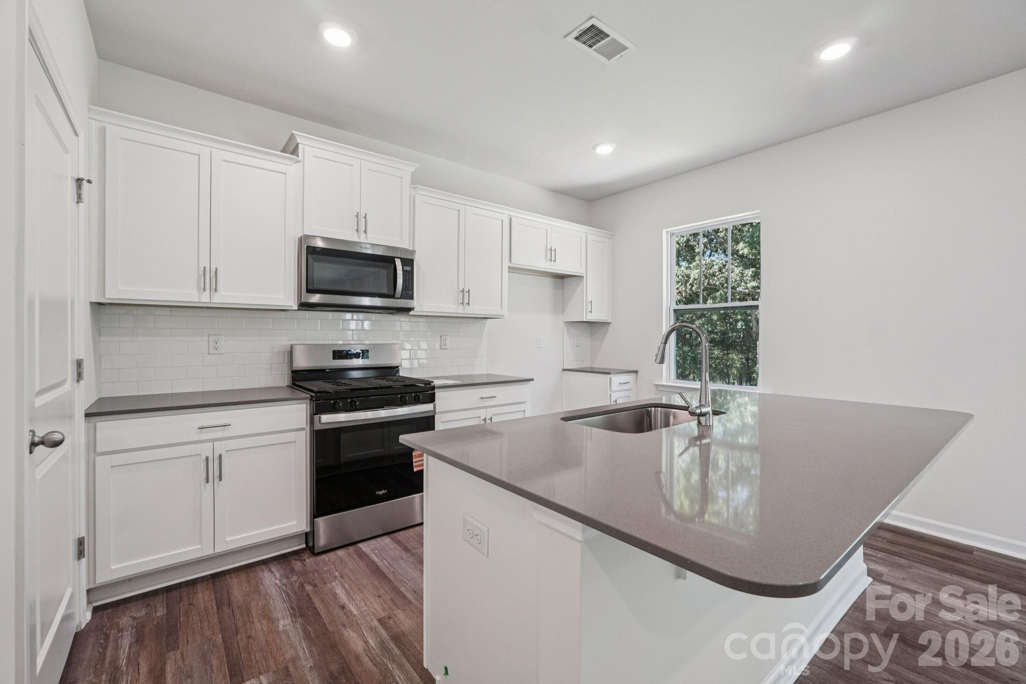 126 Ridgehaven Drive Property Photo 3