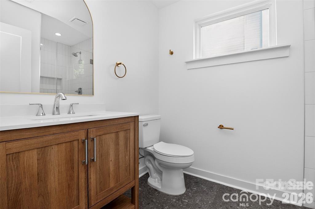 2714 Baltimore Avenue Property Photo 8