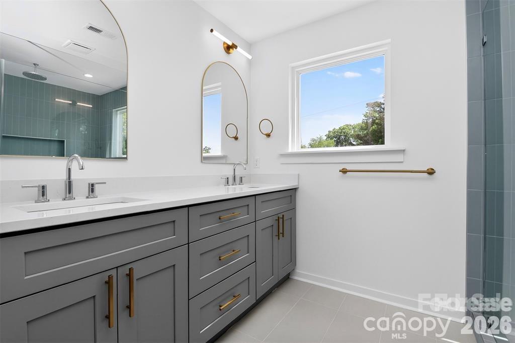 2714 Baltimore Avenue Property Photo 23