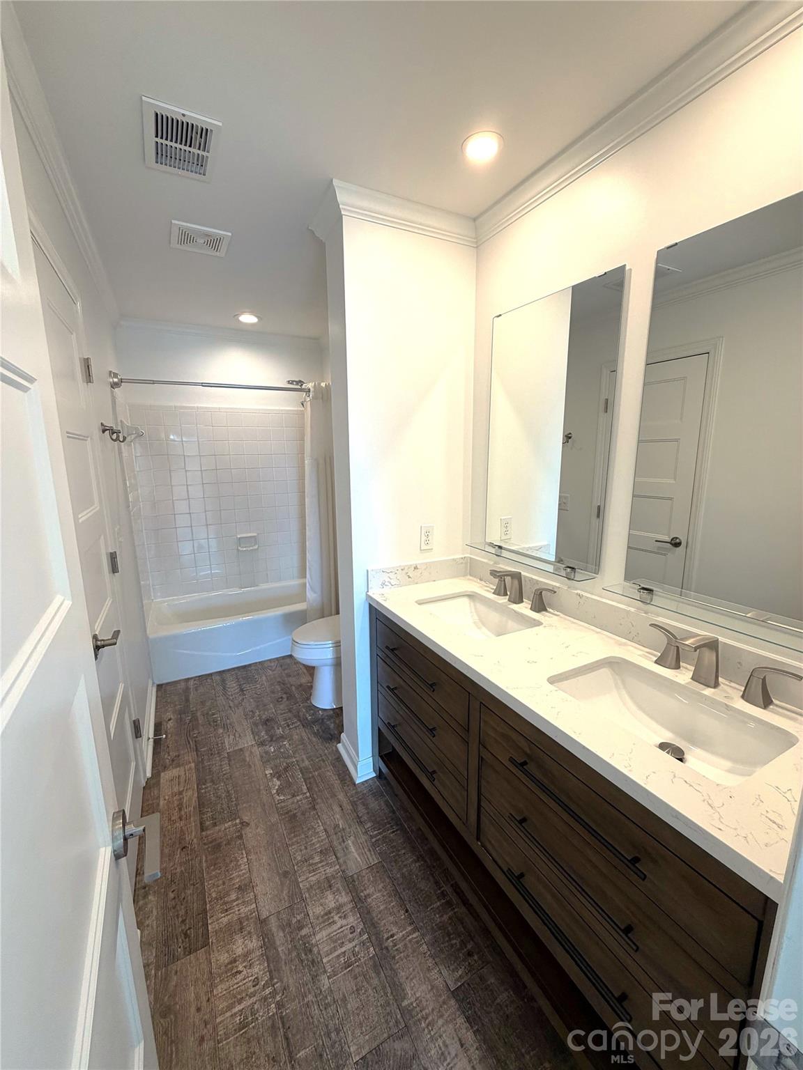 646 Portside Drive Property Photo 18