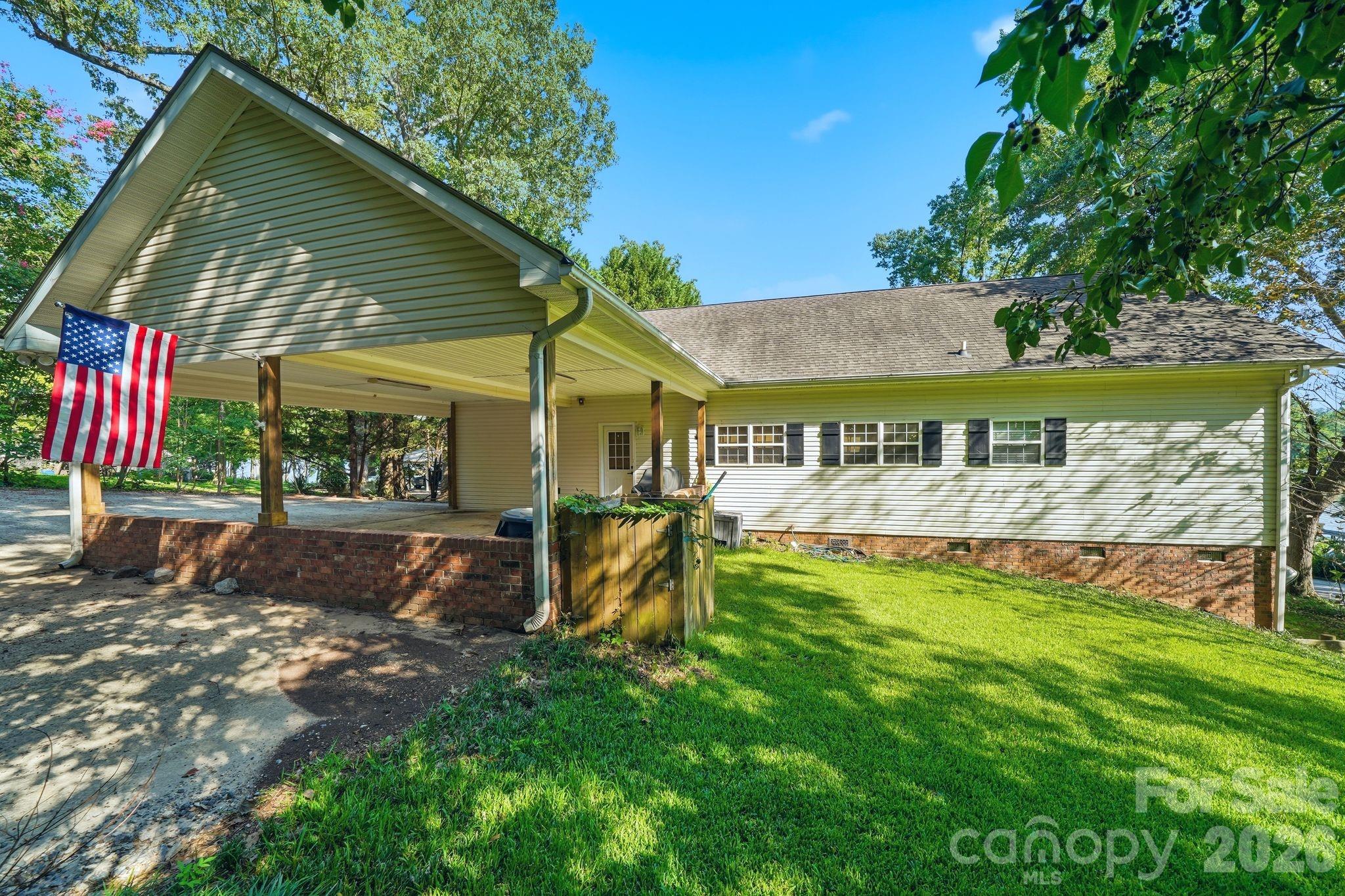 1005 Jackson Road Property Photo 2