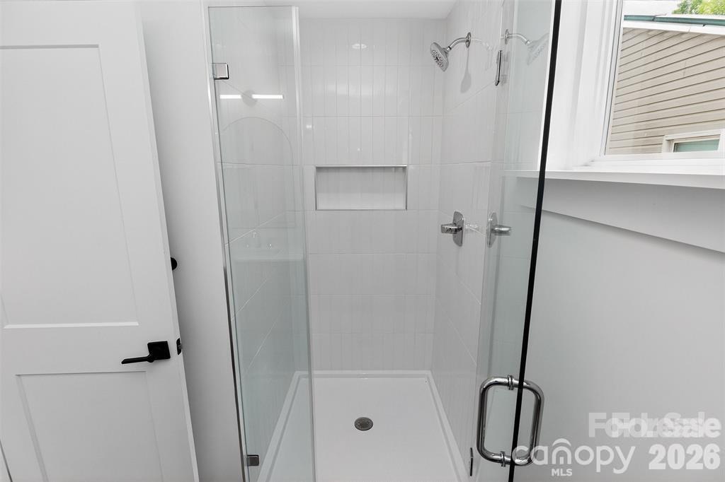 2716 Baltimore Avenue Property Photo 9