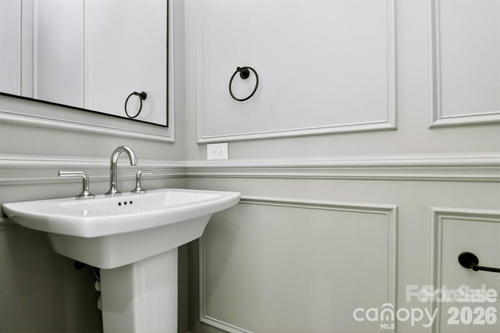 2716 Baltimore Avenue Property Photo 11