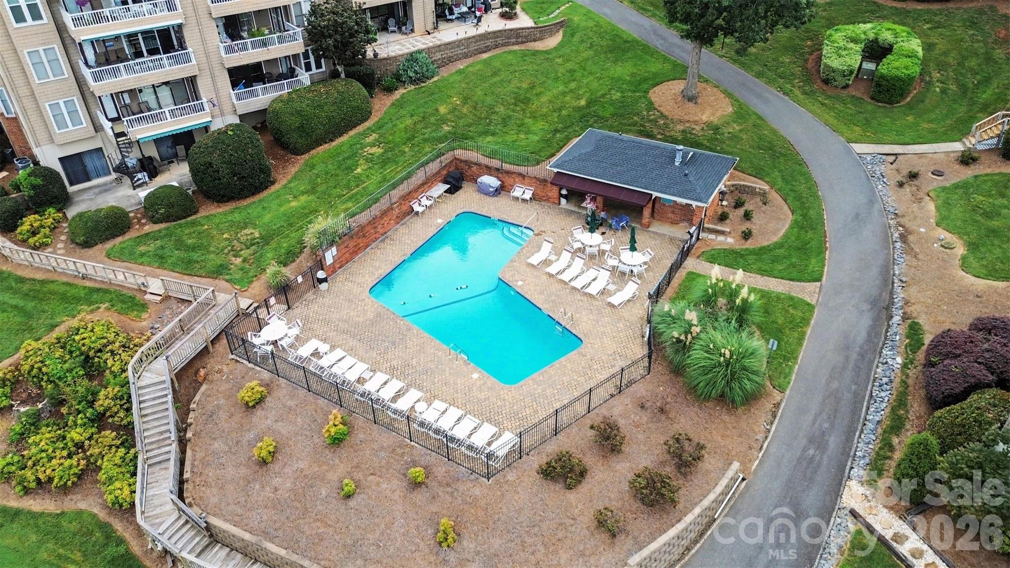 9817 Emerald Point Drive Unit 10 Property Photo 37