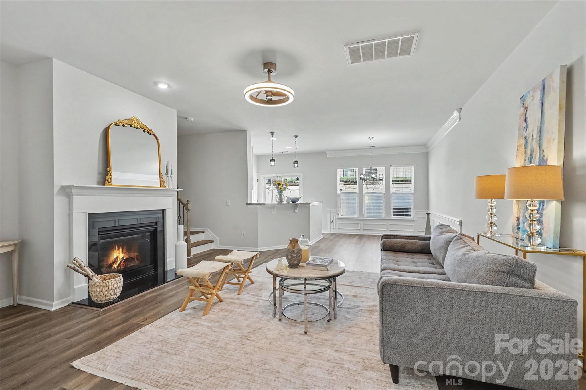 2447 Diplomat Lane Property Photo 5