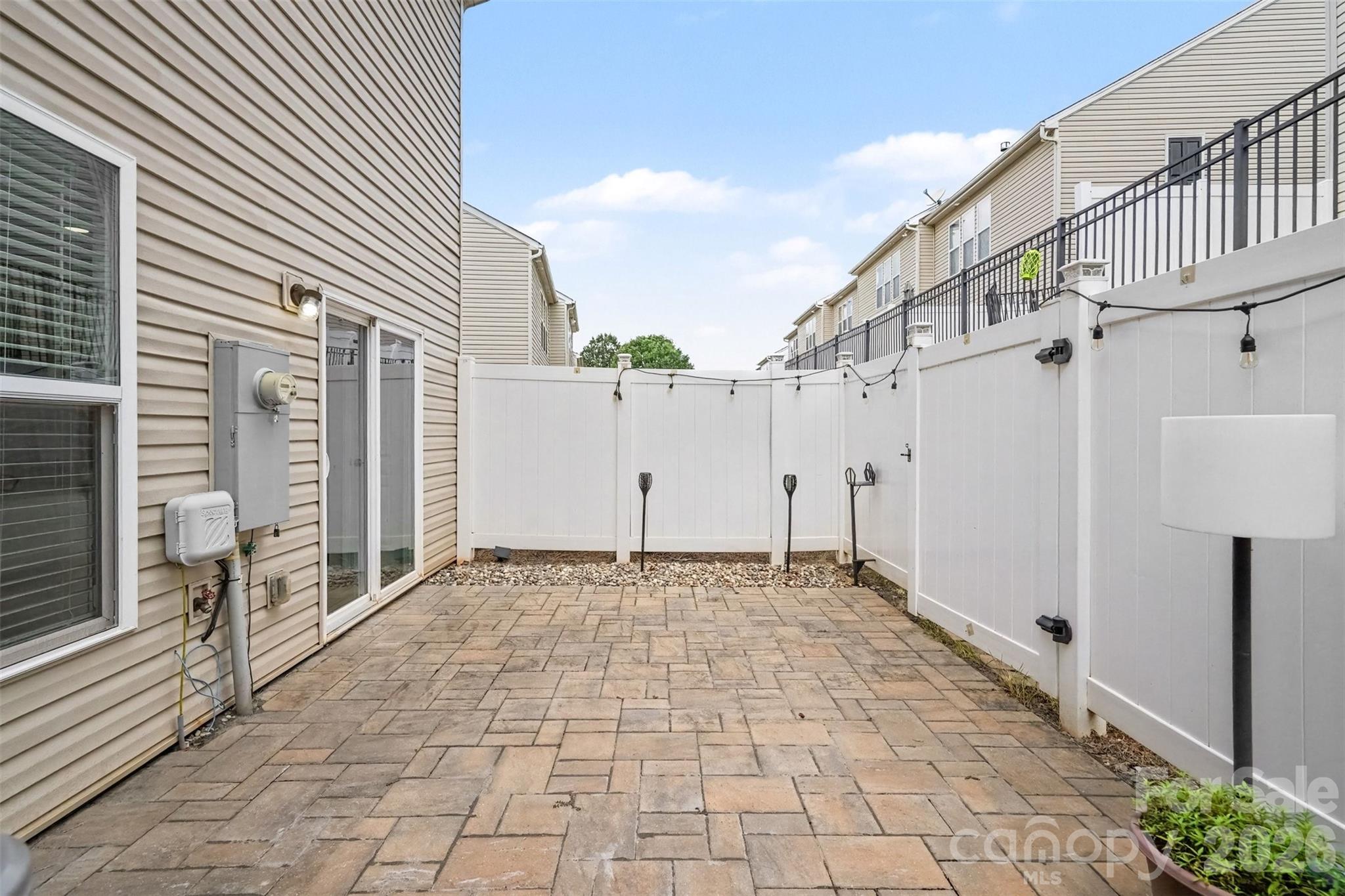 2447 Diplomat Lane Property Photo 25