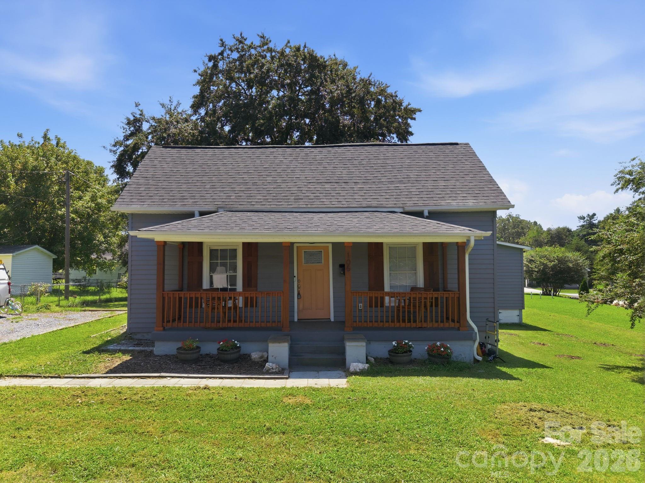 105 Park Street Property Photo 1