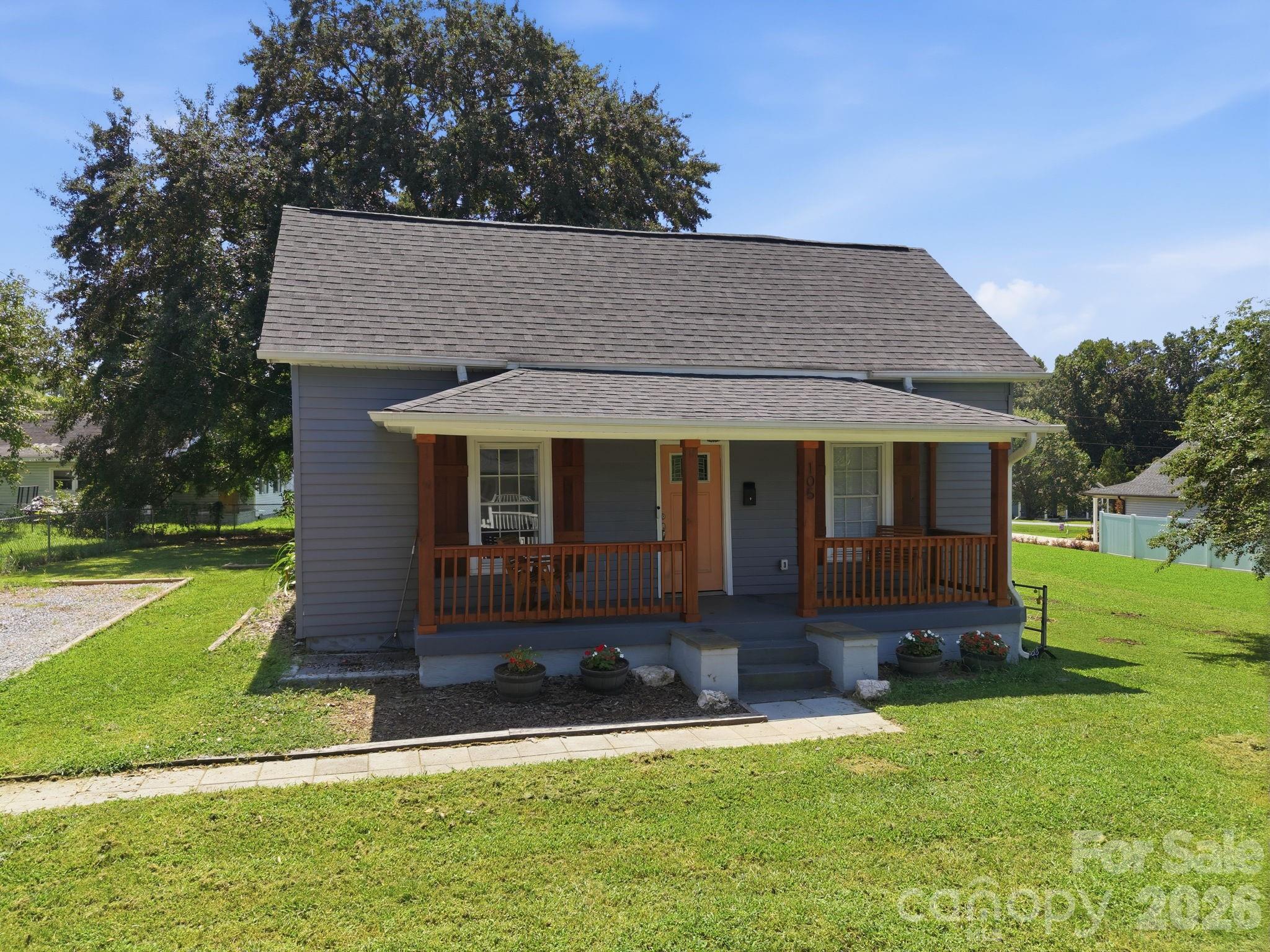 105 Park Street Property Photo 2