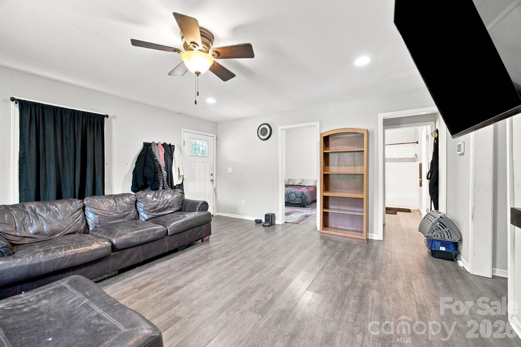 105 Park Street Property Photo 6