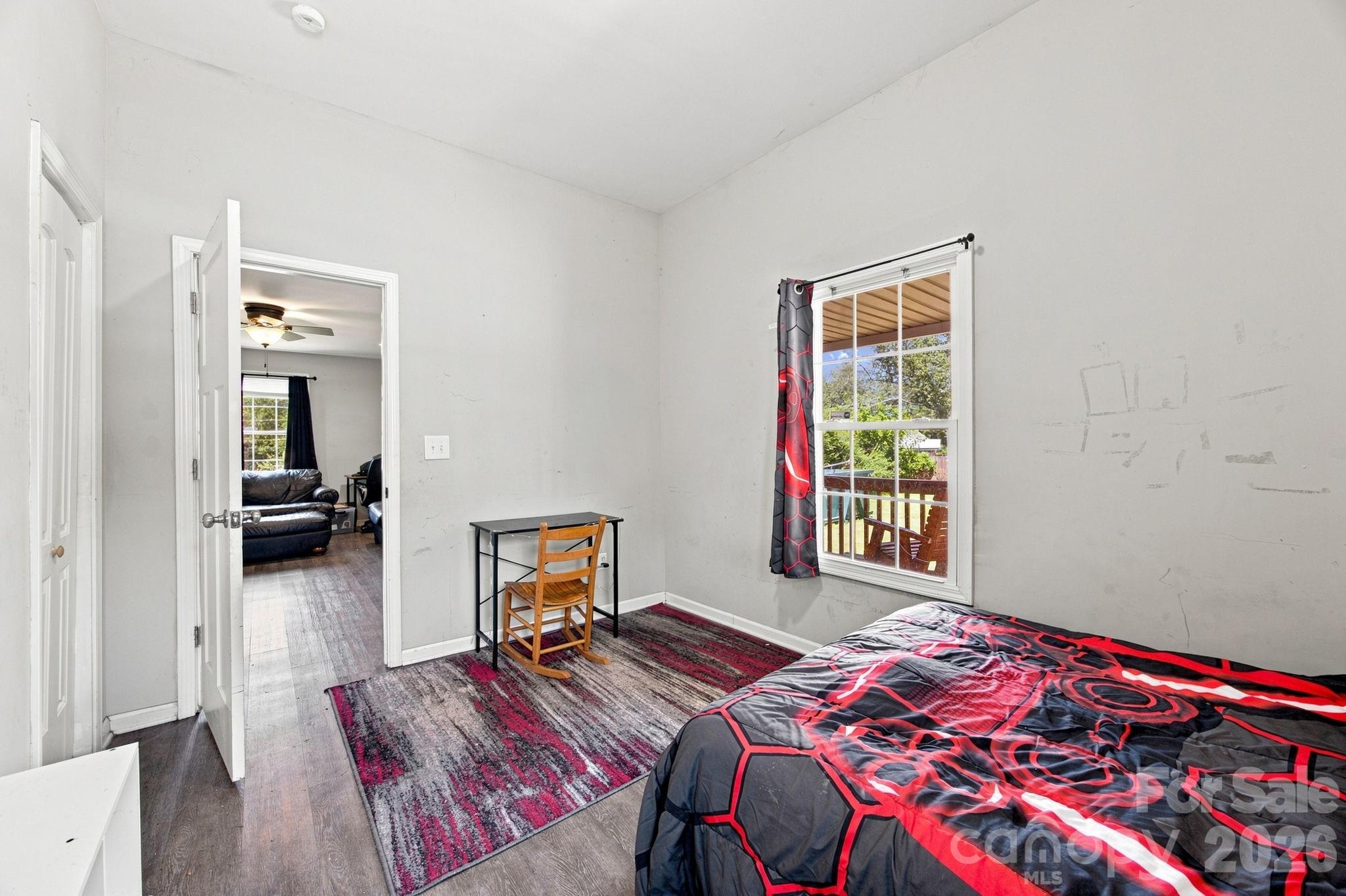 105 Park Street Property Photo 8