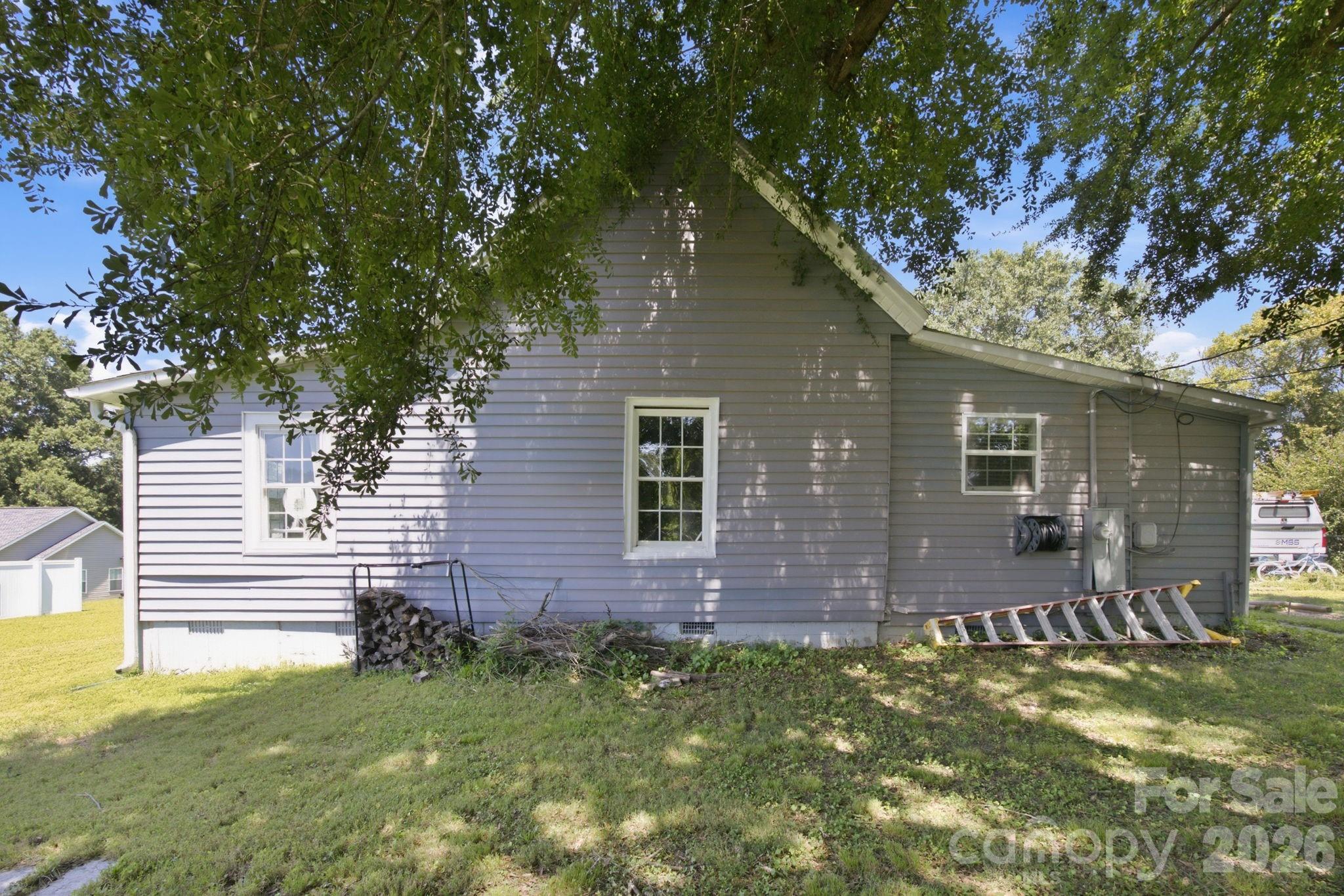 105 Park Street Property Photo 24