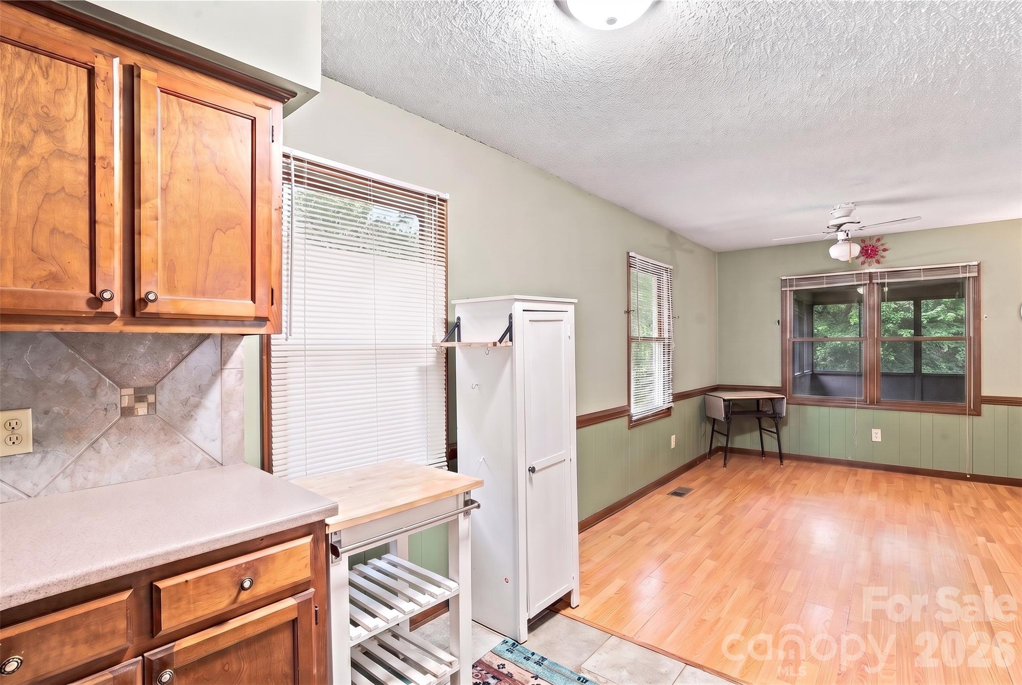 714 Springwood Drive Property Photo 8