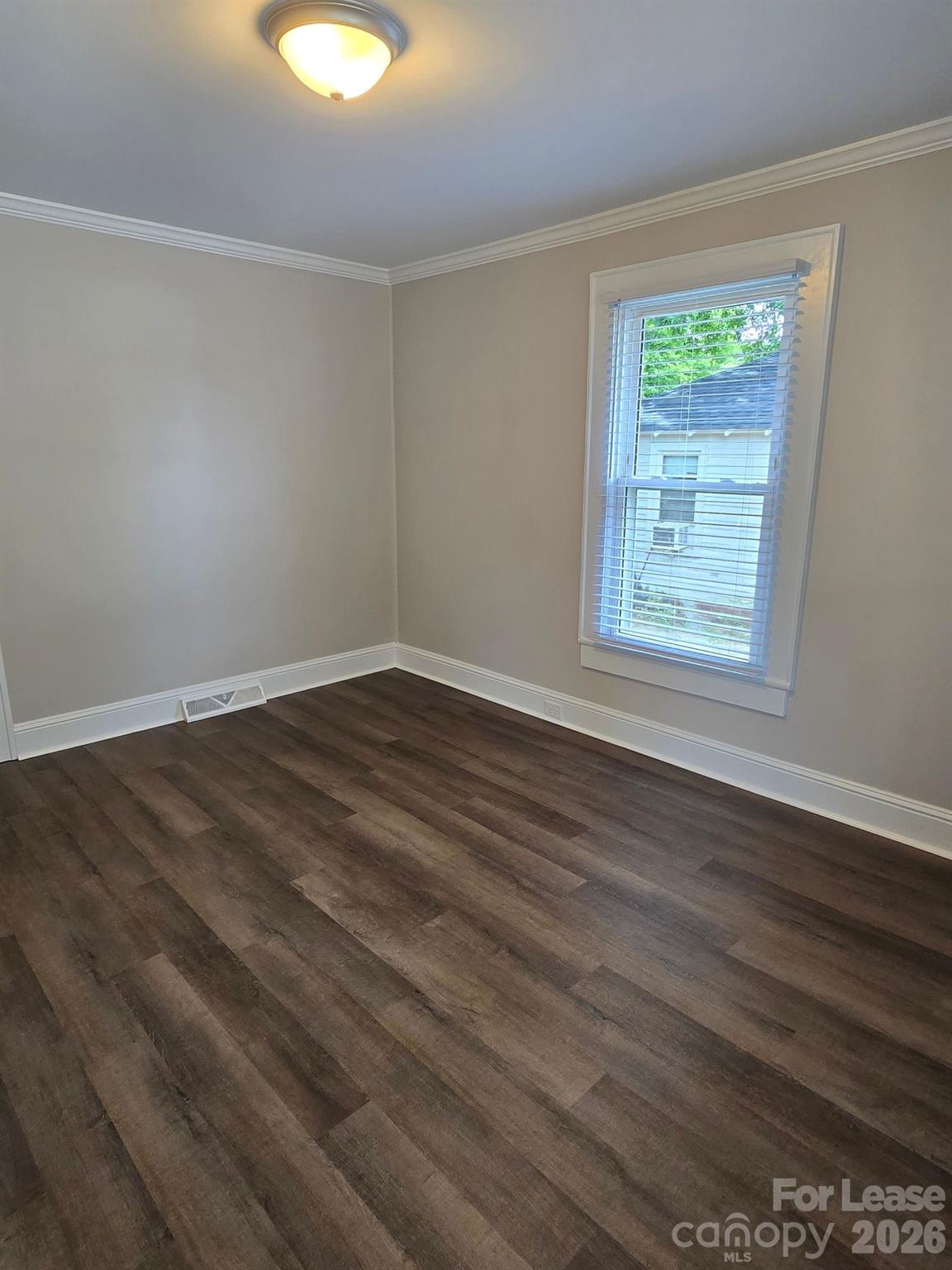 805 Oakshade Avenue Property Photo 5
