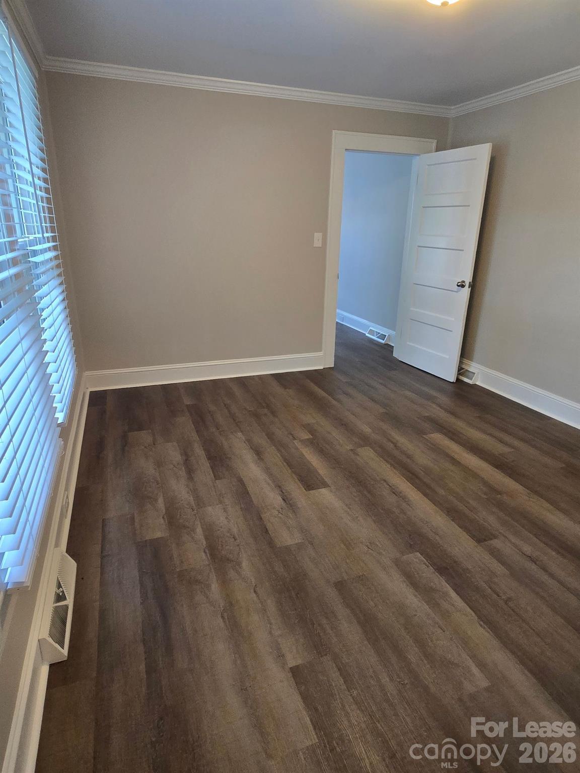 805 Oakshade Avenue Property Photo 6