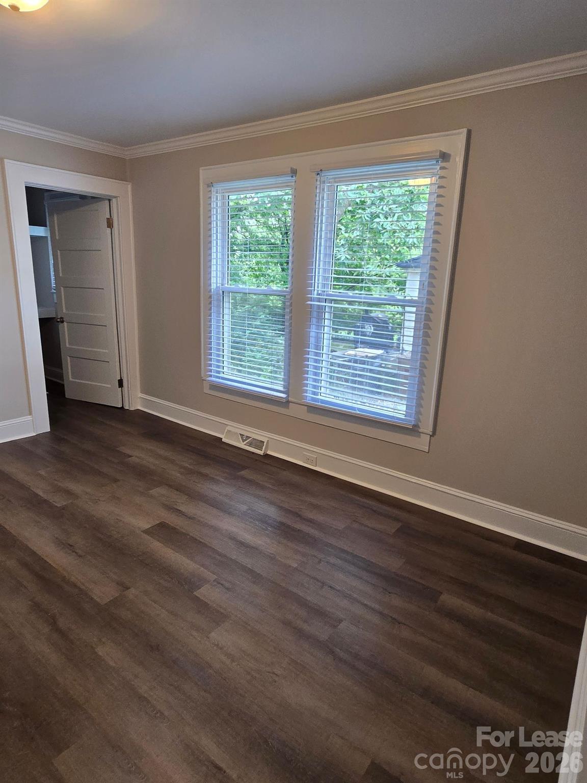 805 Oakshade Avenue Property Photo 7