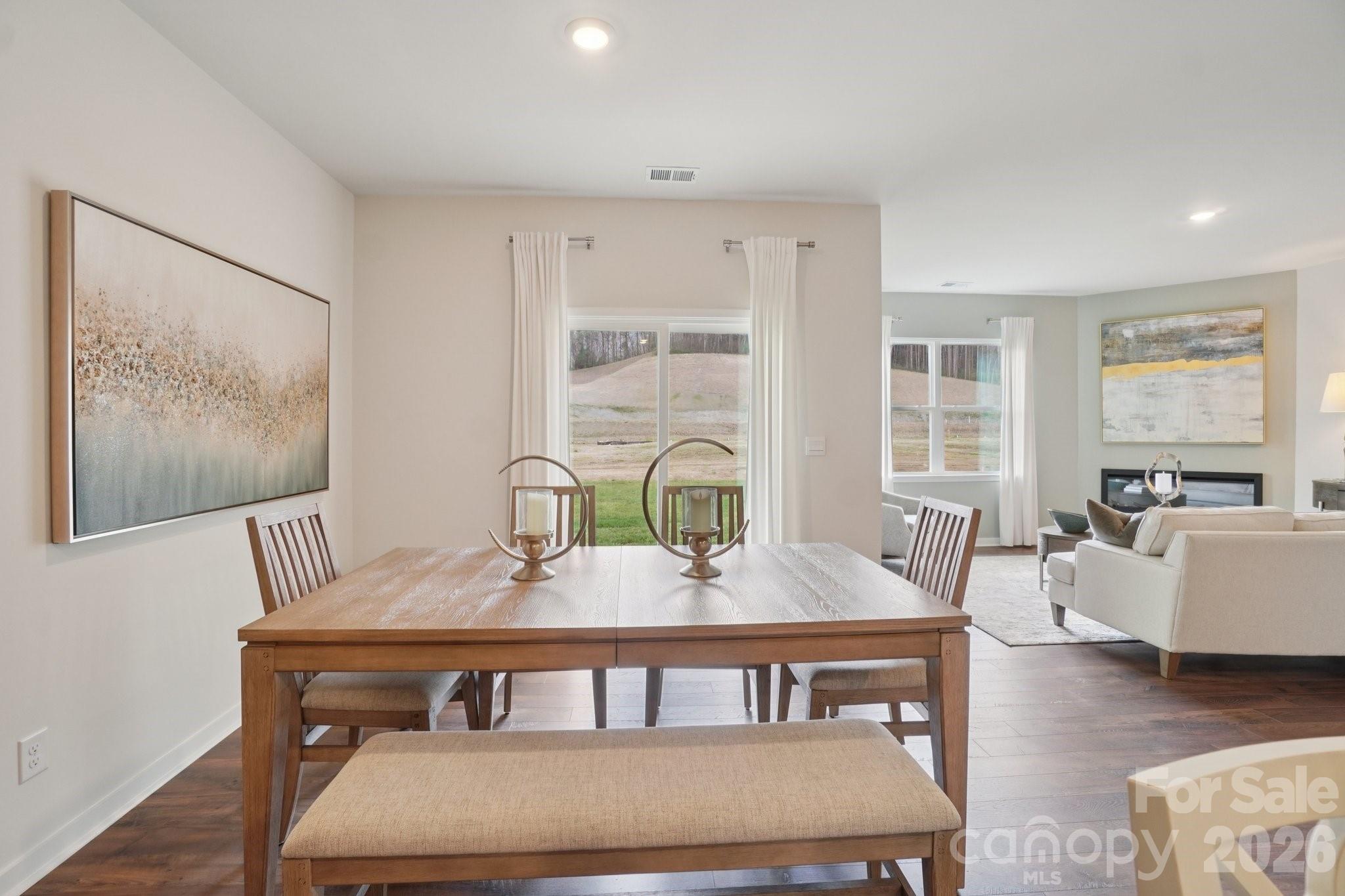 58 Laurel Pointe Drive Property Photo 12