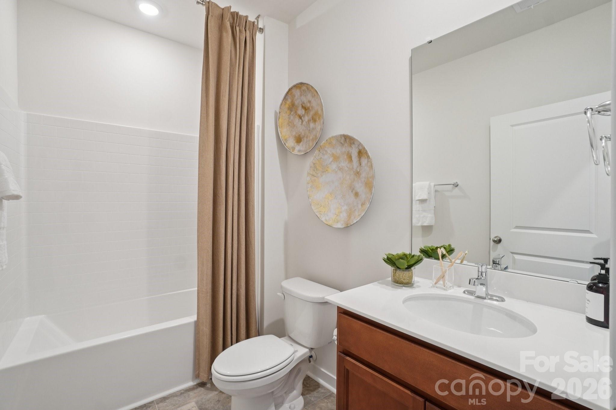 58 Laurel Pointe Drive Property Photo 17