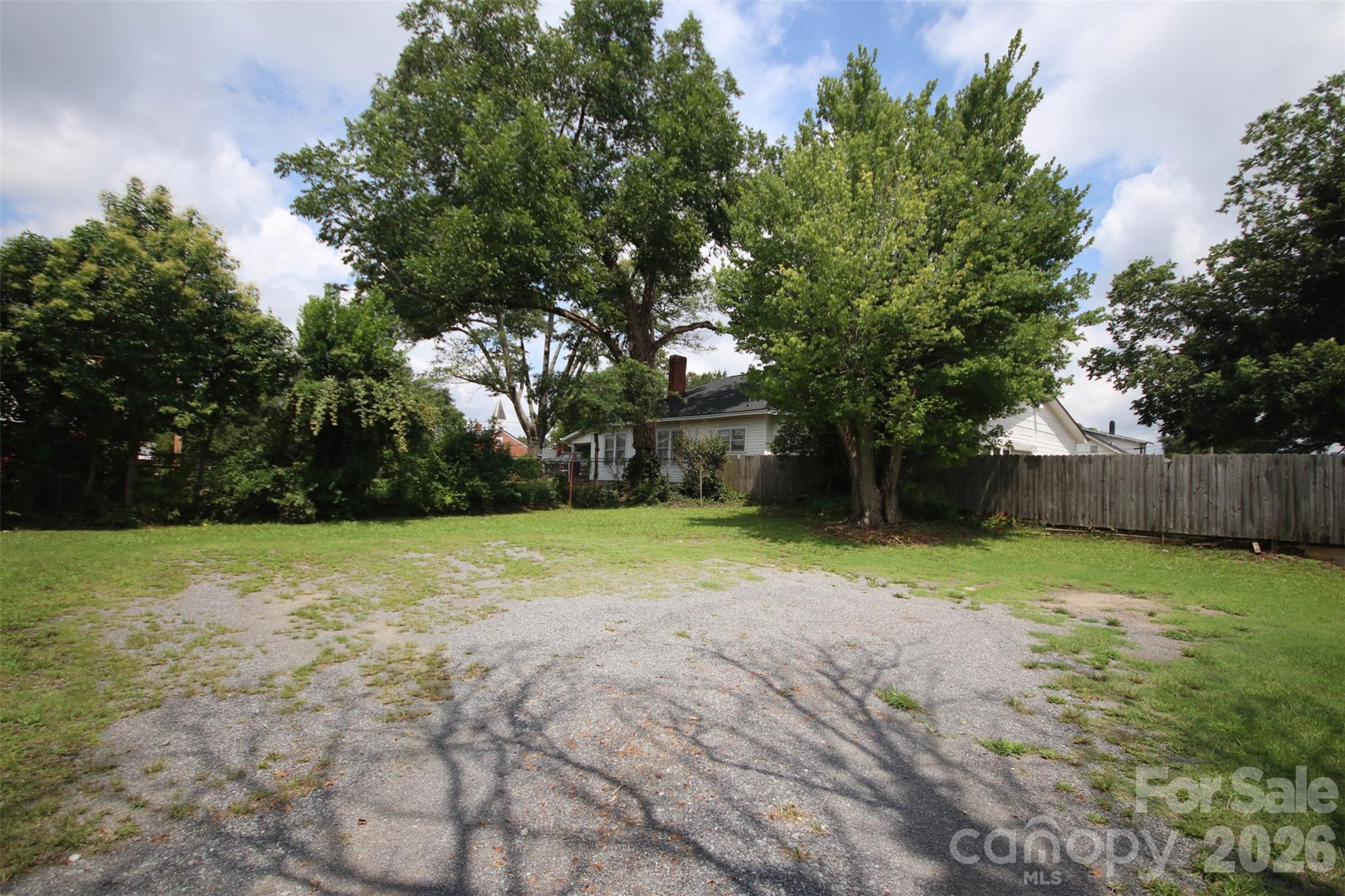 611 E Main Street Property Photo 26