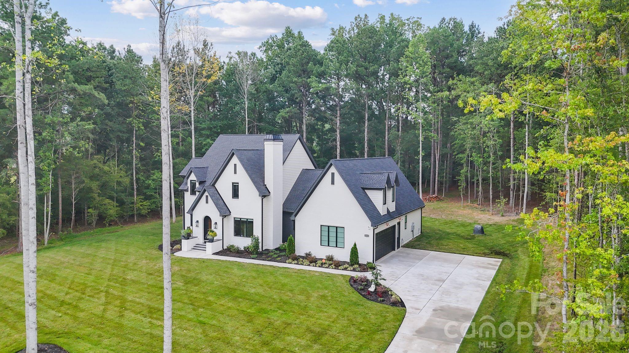 6528 Great Blue Path Property Photo 1