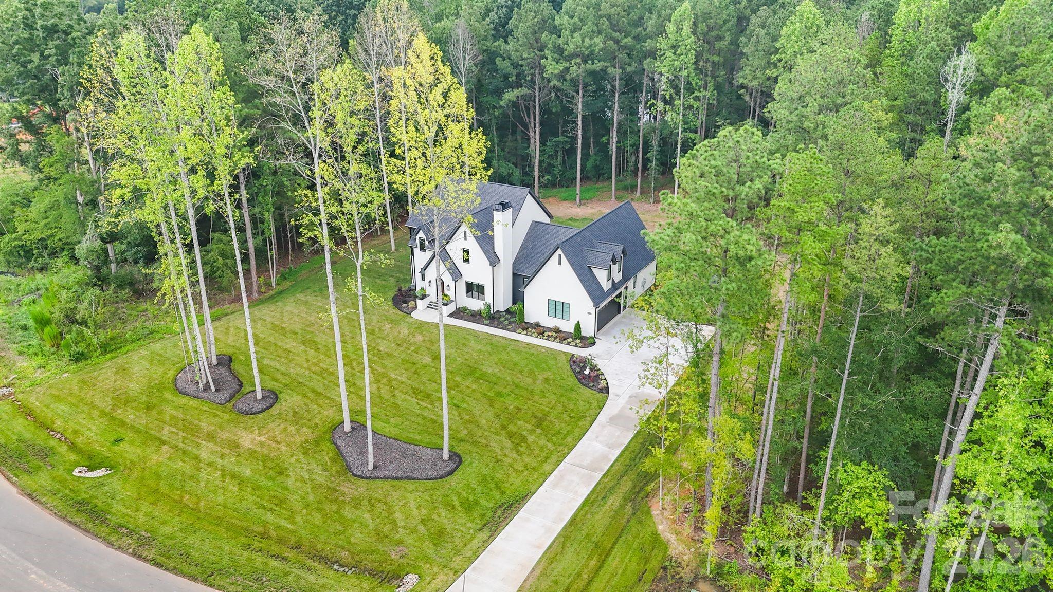 6528 Great Blue Path Property Photo 3