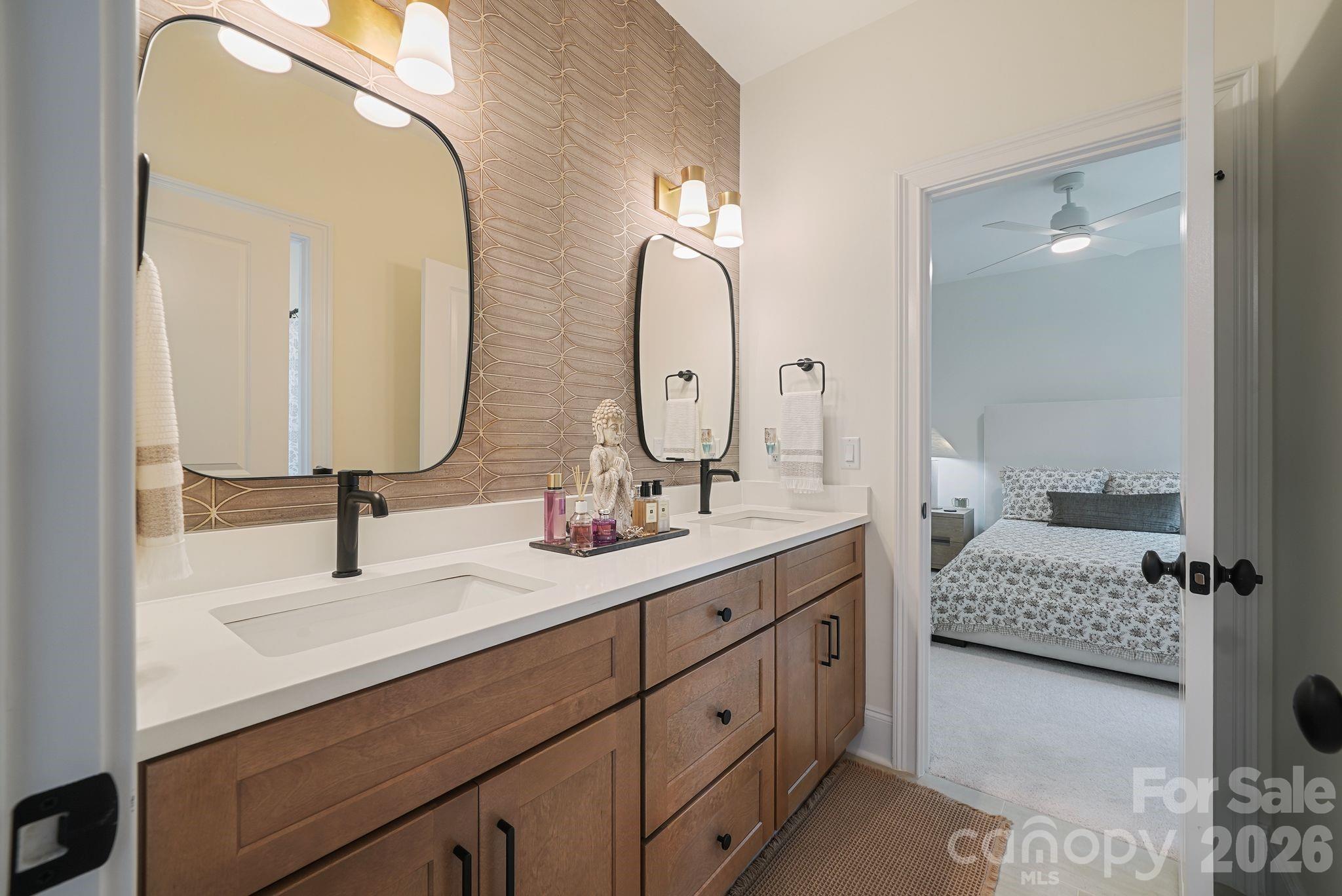 6528 Great Blue Path Property Photo 32
