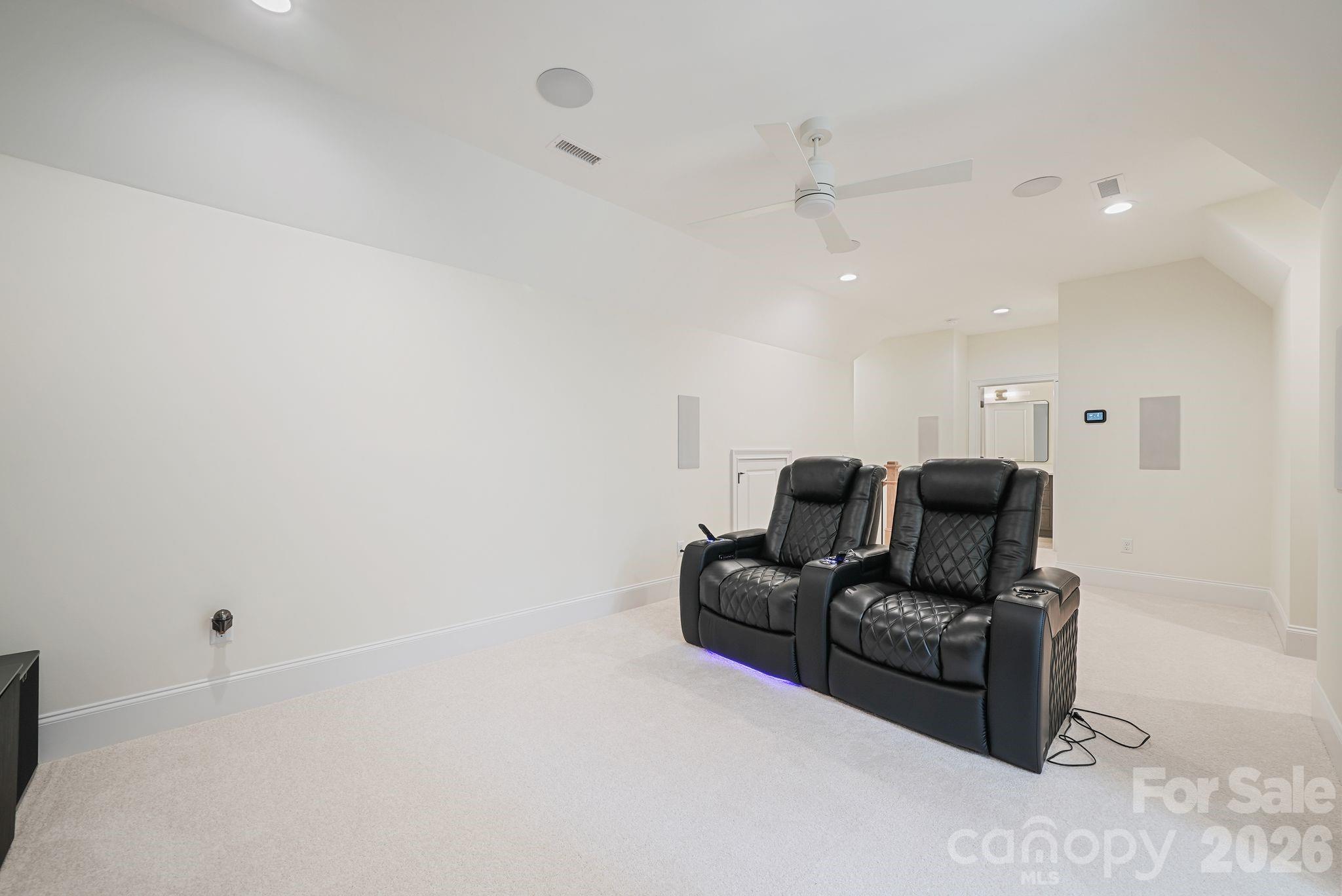 6528 Great Blue Path Property Photo 37