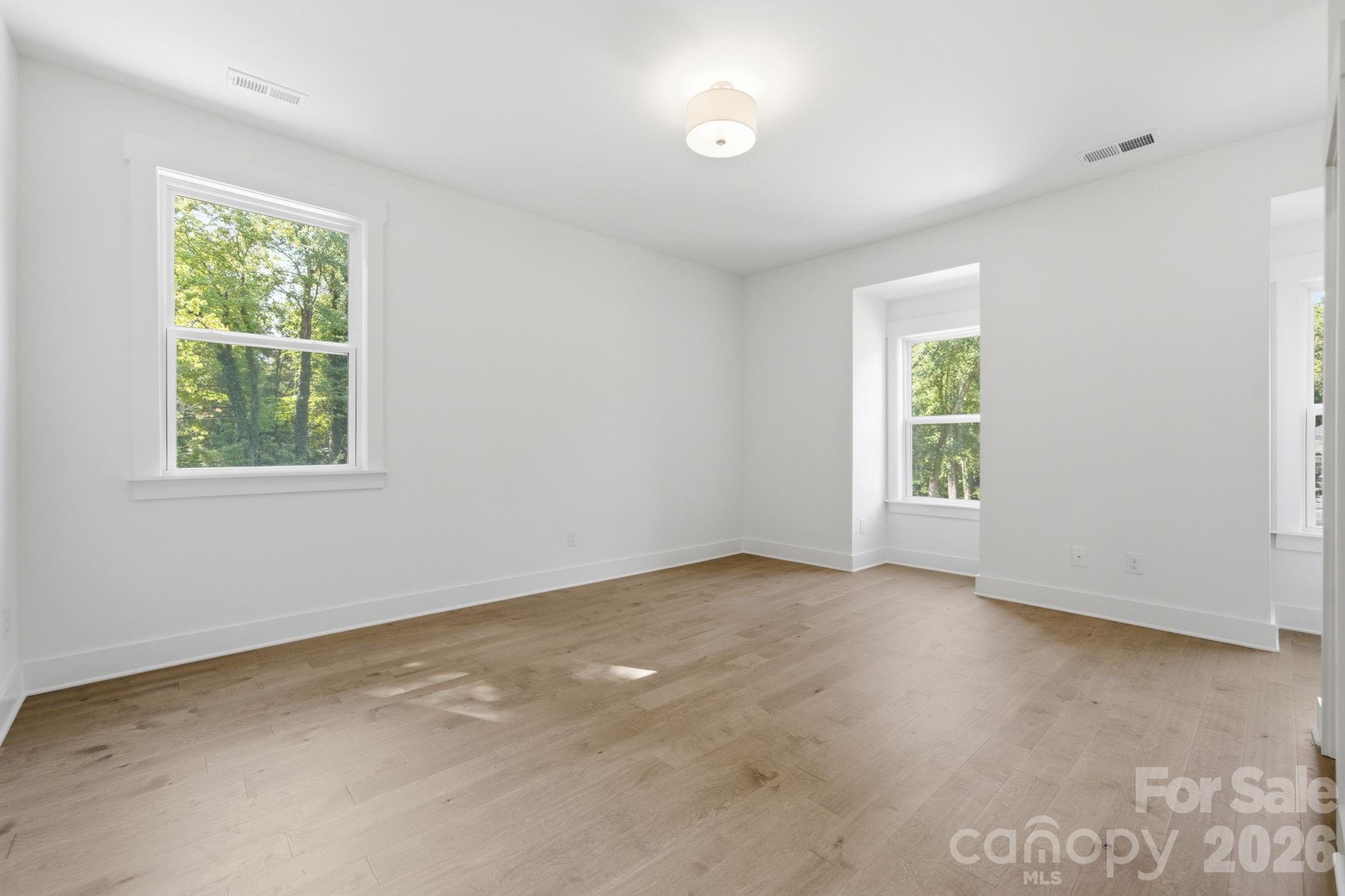 612 Camelot Drive Property Photo 28