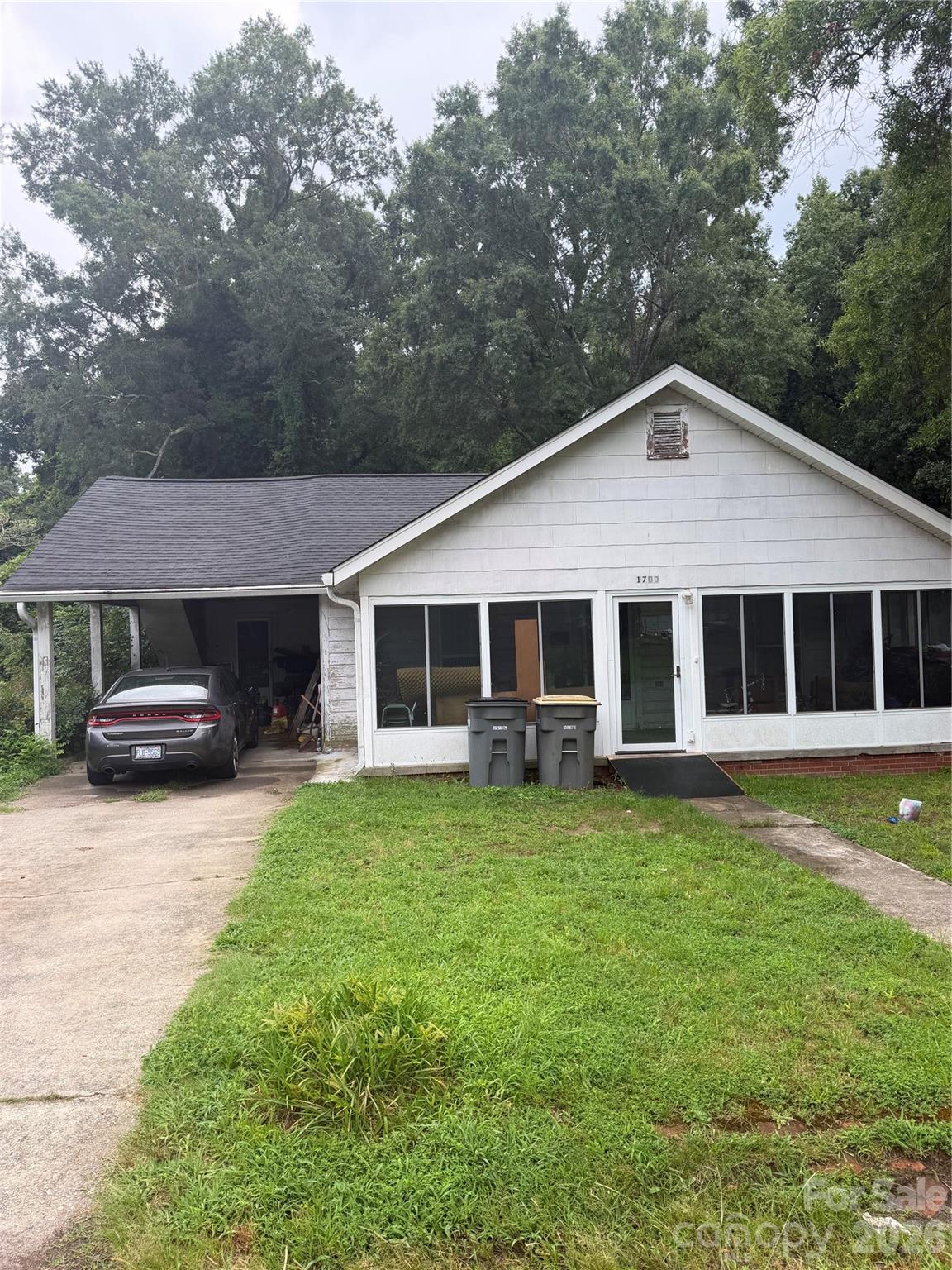 1700 Clay Street Property Photo 1