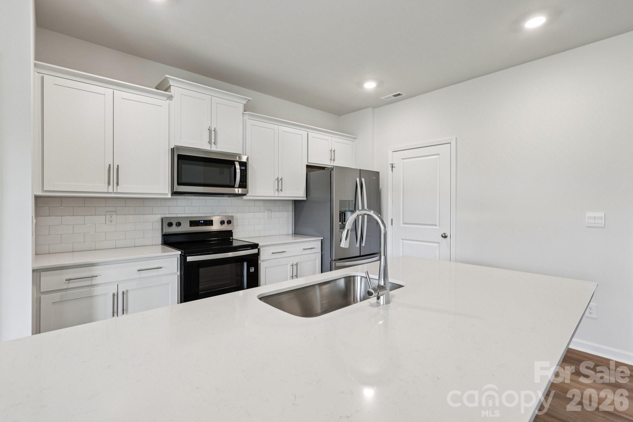 84 Cora View Trail Property Photo 4