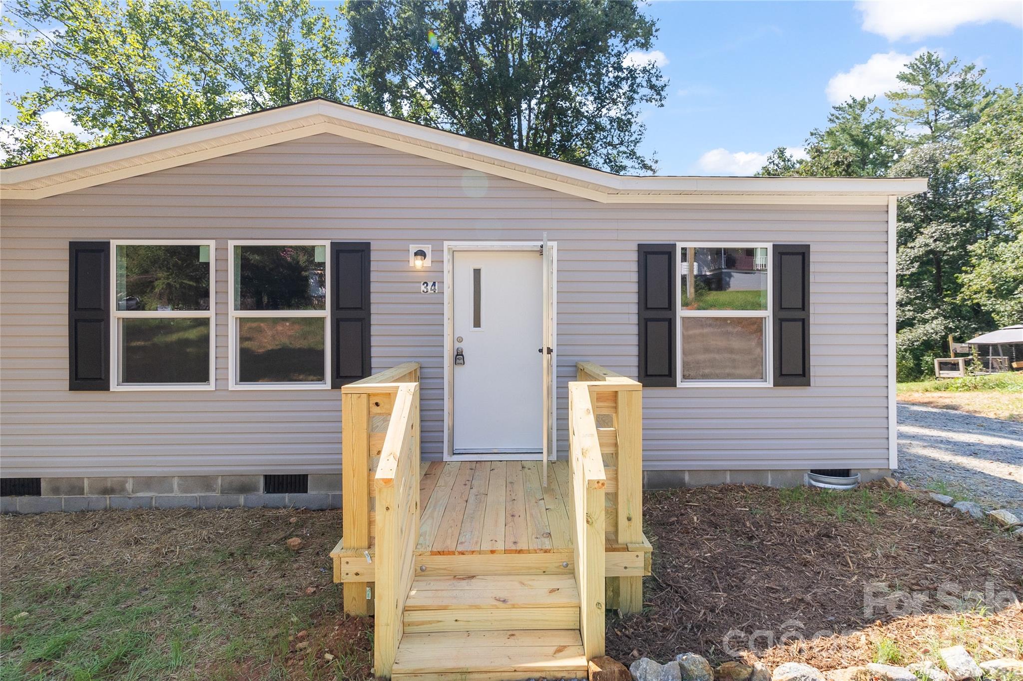 34 S Gaither Avenue Property Photo 2