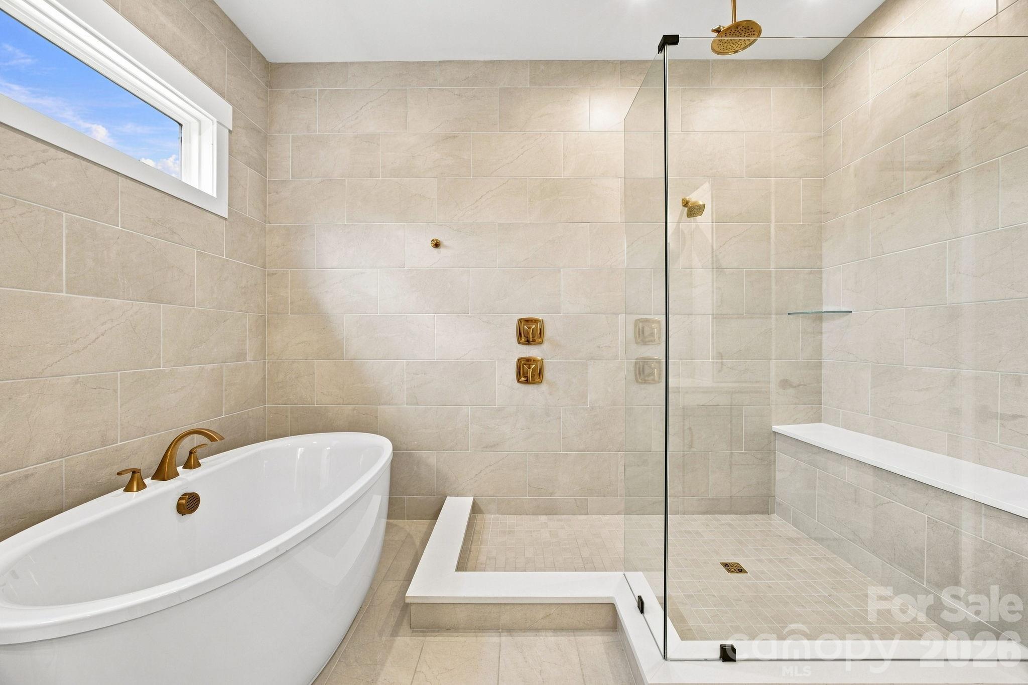 721 Cavesson Way Property Photo 15