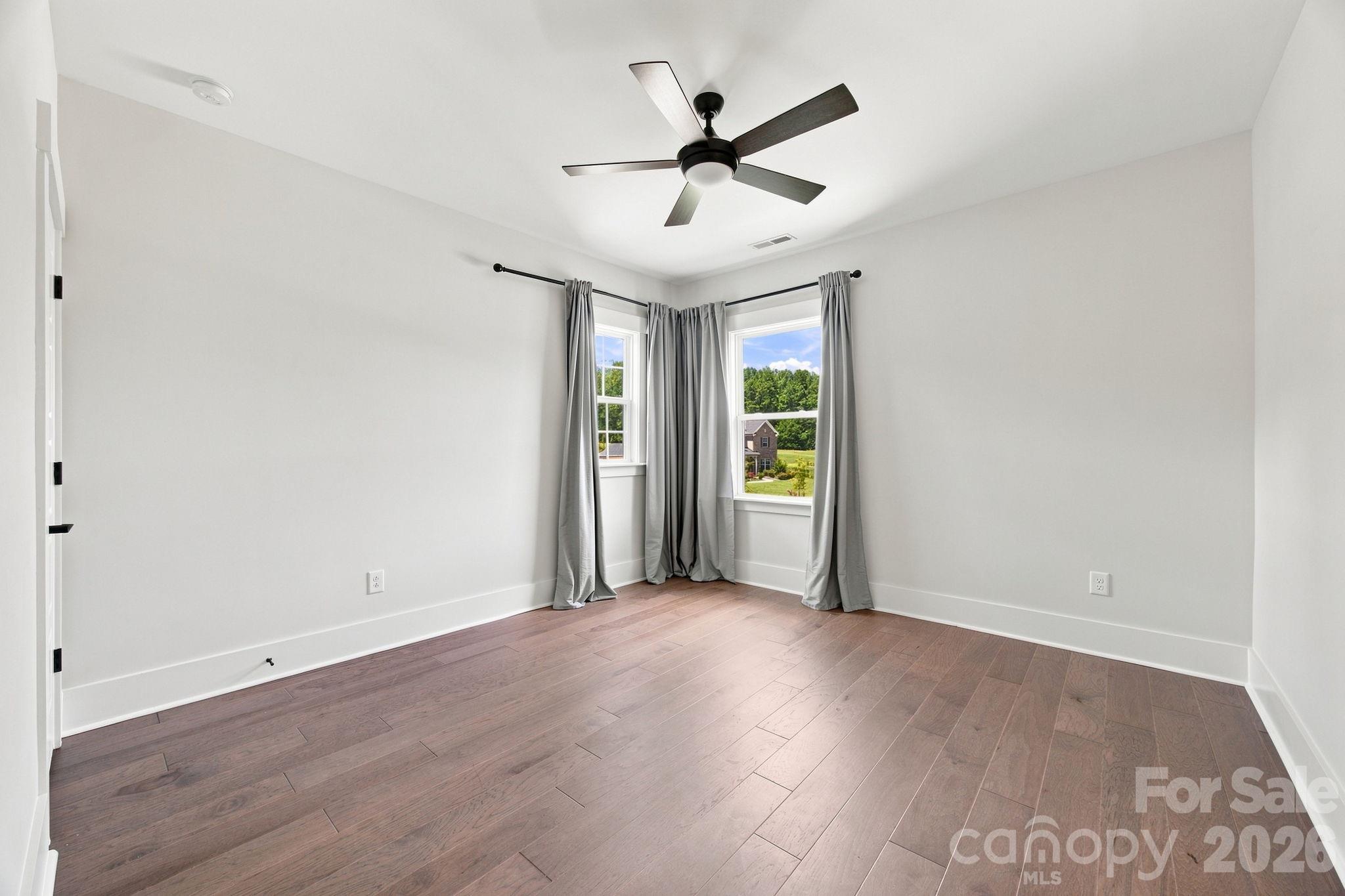 721 Cavesson Way Property Photo 21
