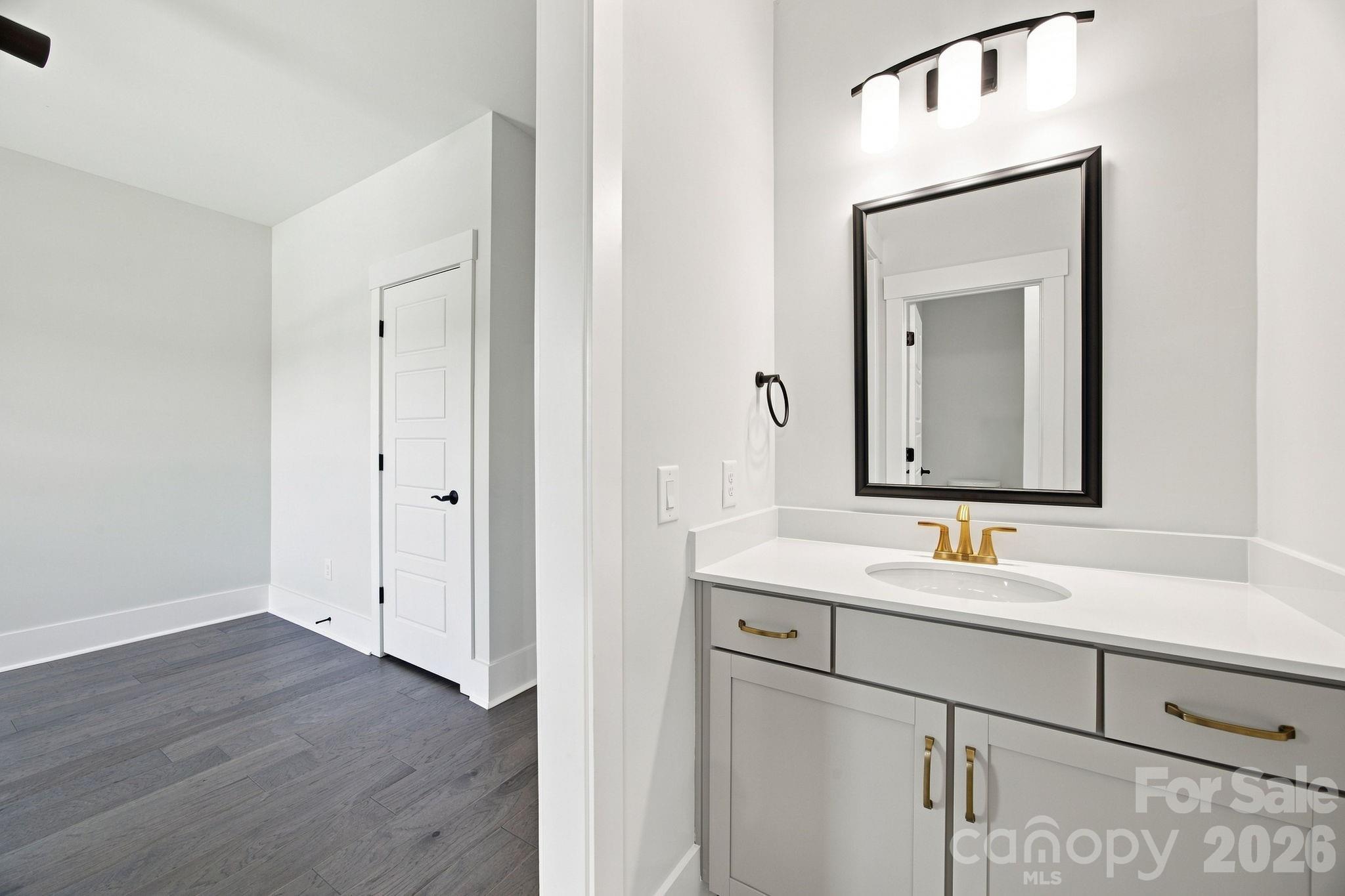 721 Cavesson Way Property Photo 46
