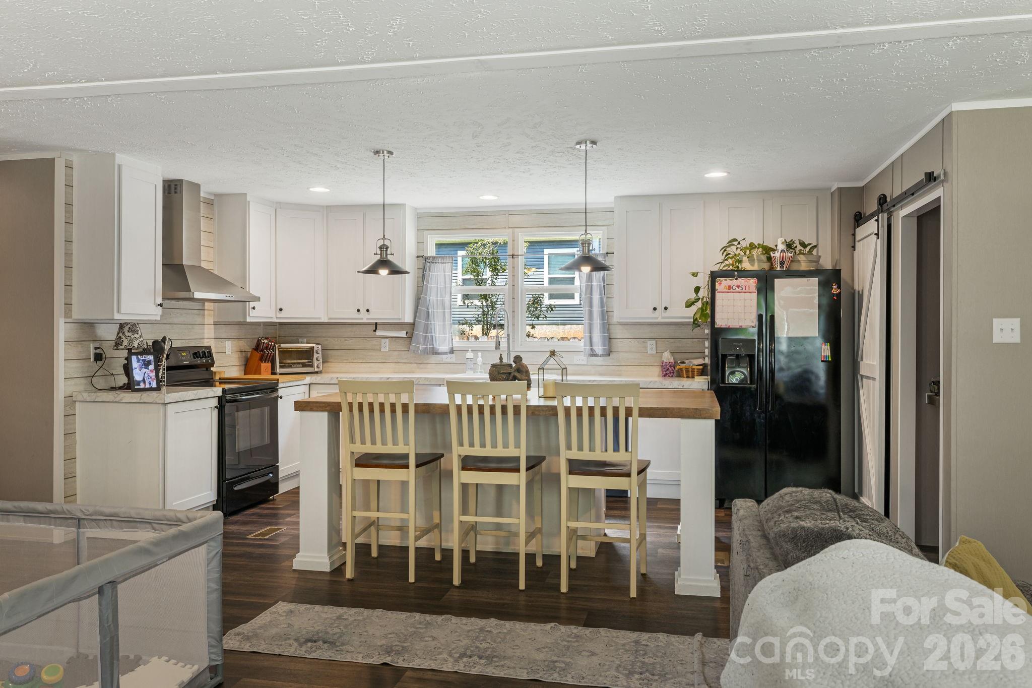 10 Pyrite Way Property Photo 5