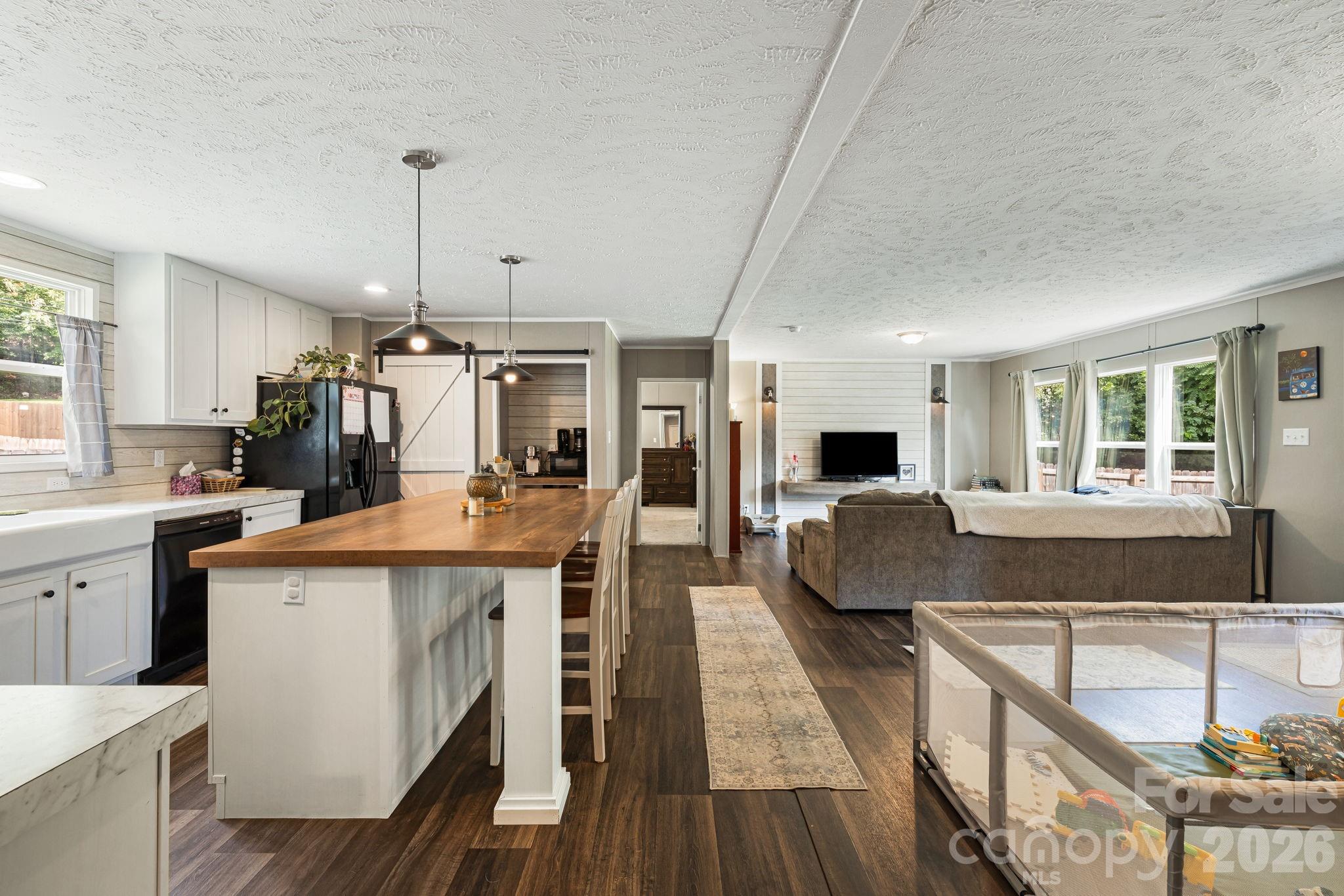 10 Pyrite Way Property Photo 6