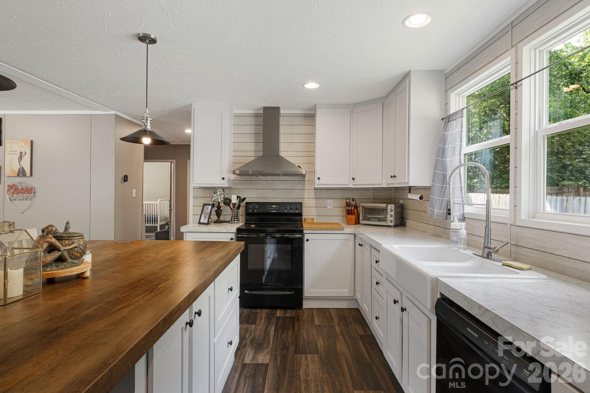 10 Pyrite Way Property Photo 14