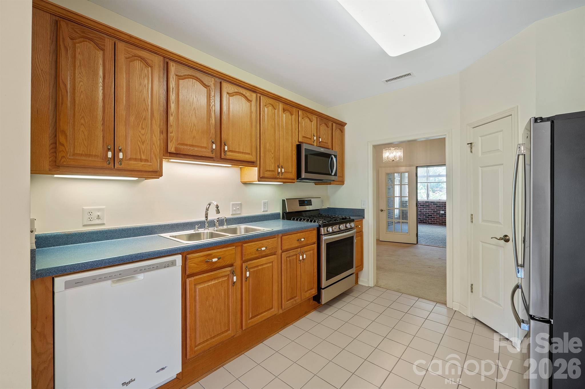 509 26th Avenue D Property Photo 9