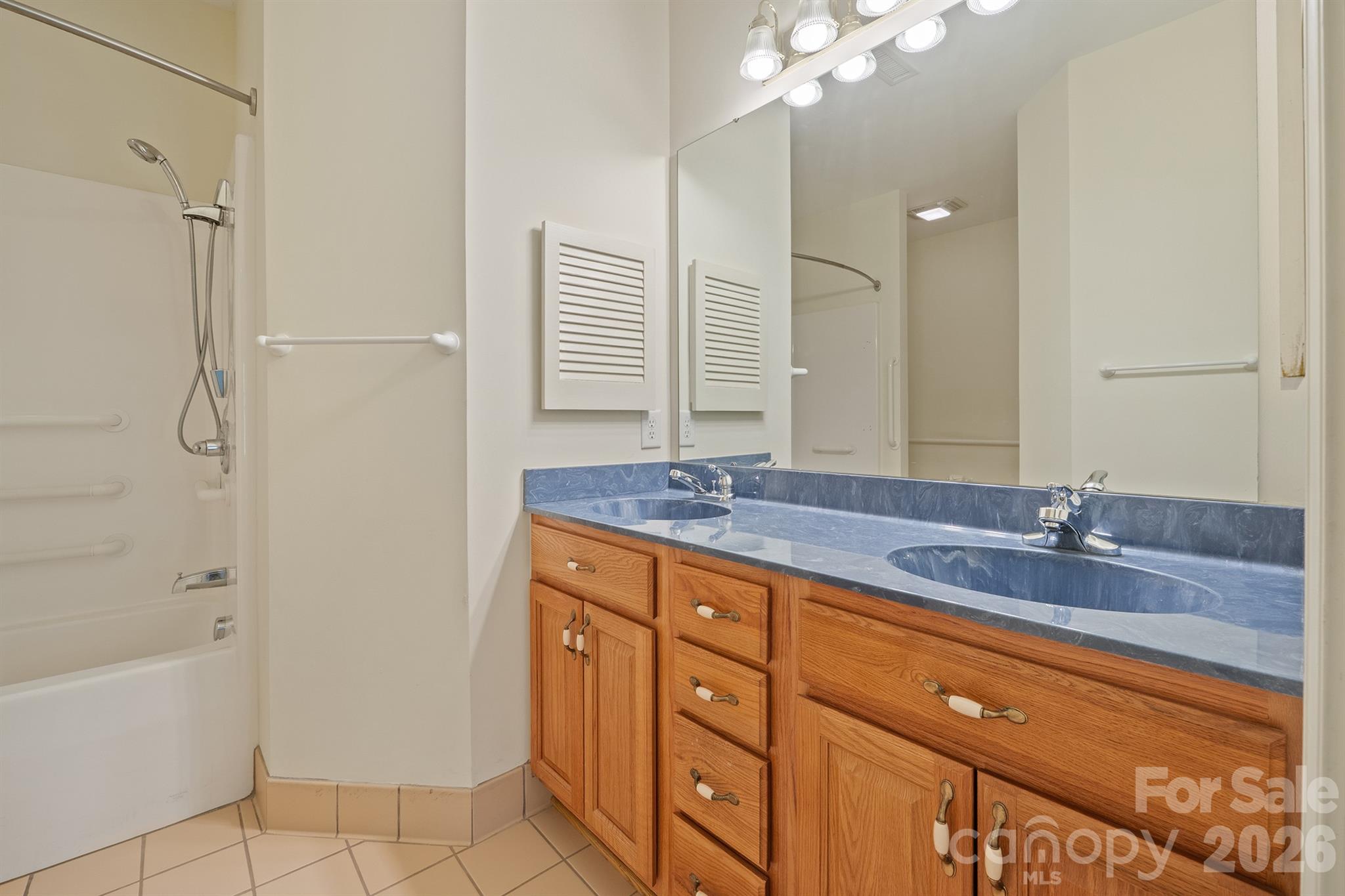 509 26th Avenue D Property Photo 31