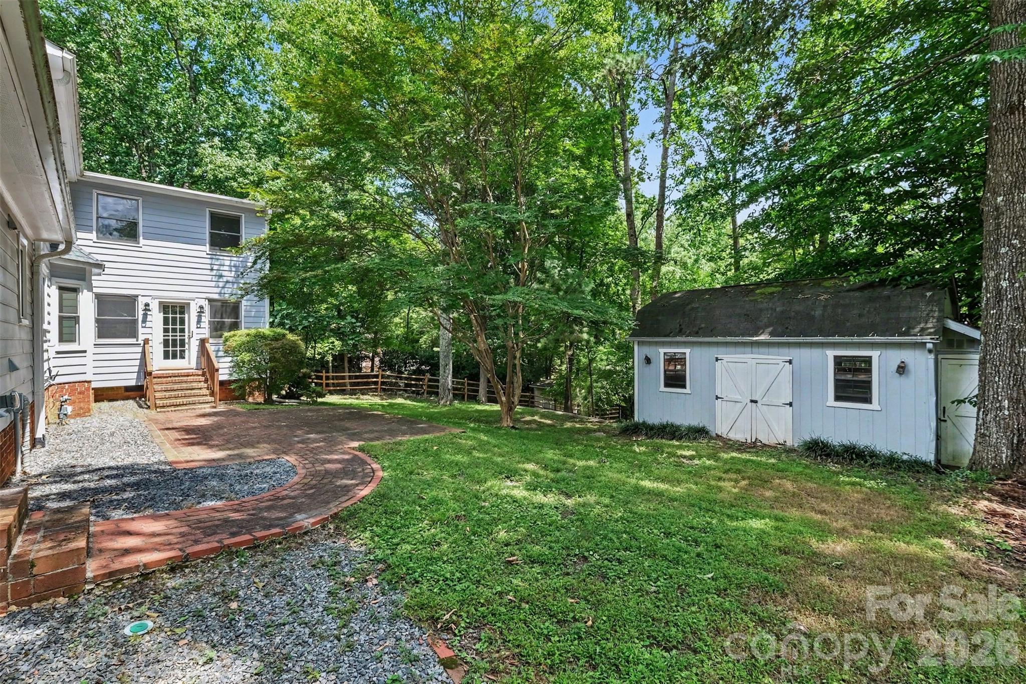 915 Brightmoor Drive Property Photo 39