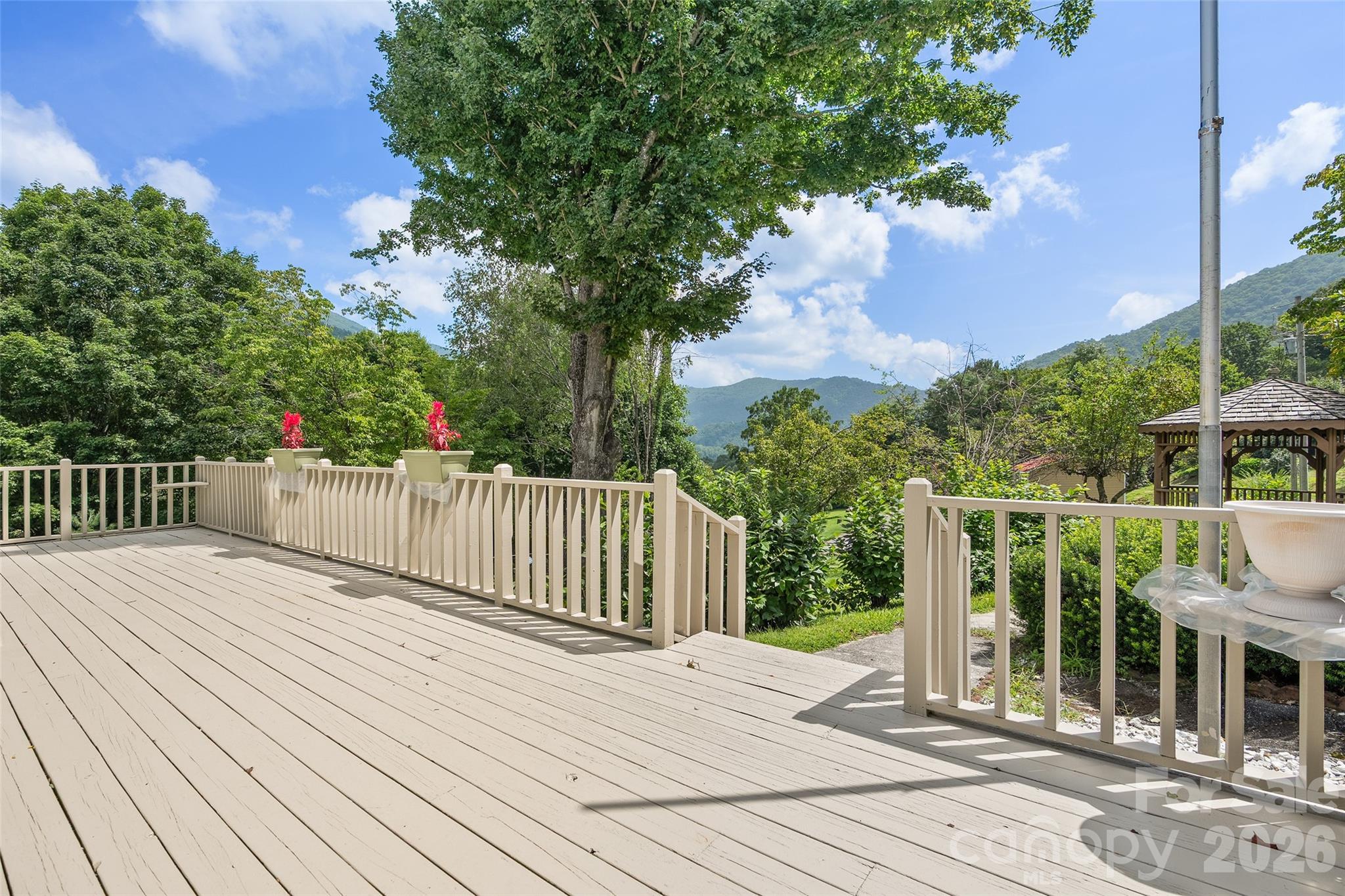 30 Hillcrest Road Property Photo 4