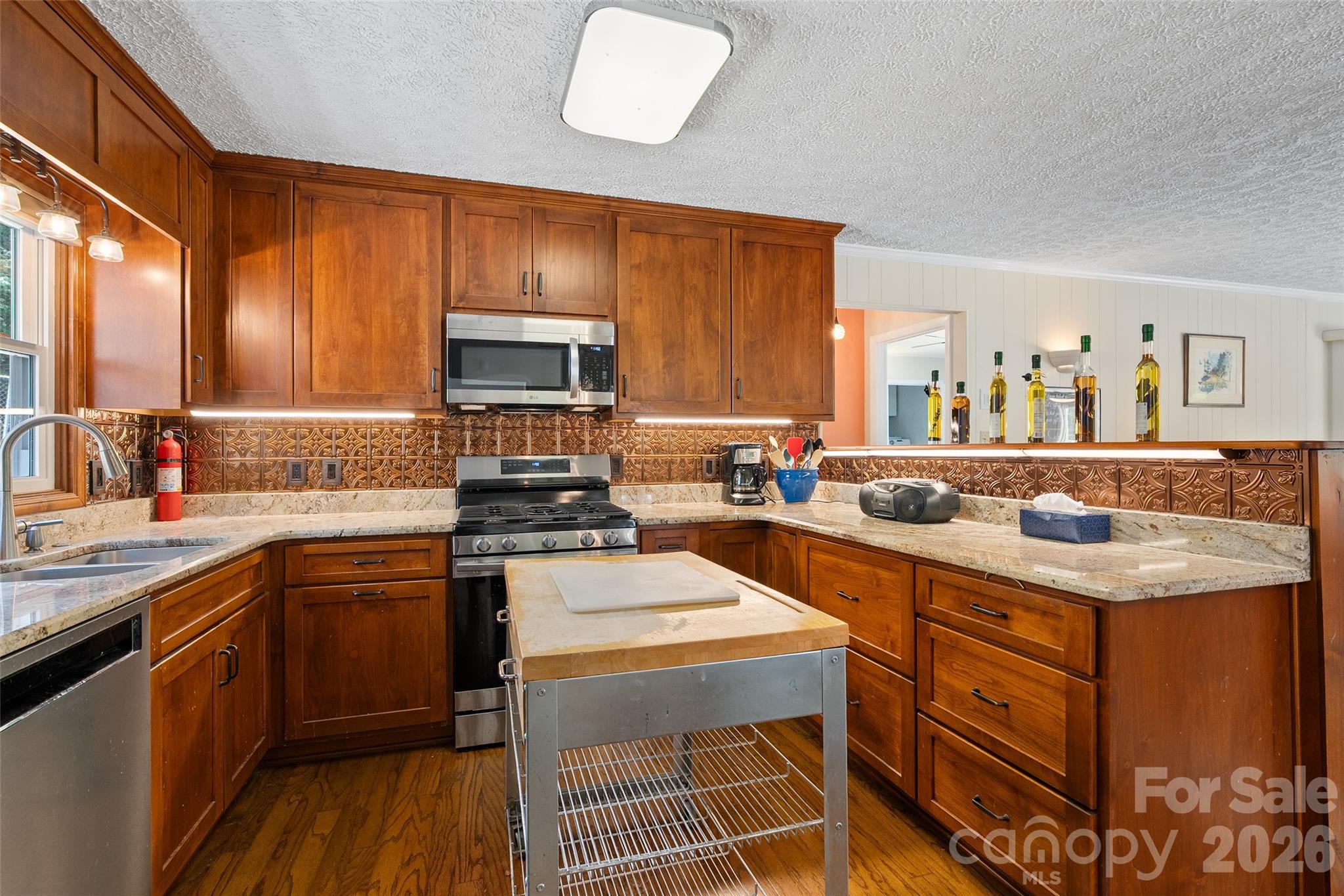 30 Hillcrest Road Property Photo 11