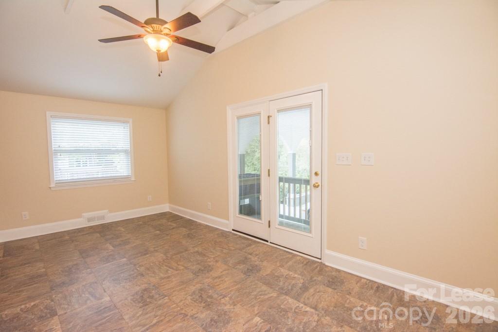 1000 Jefferson Drive Property Photo 21