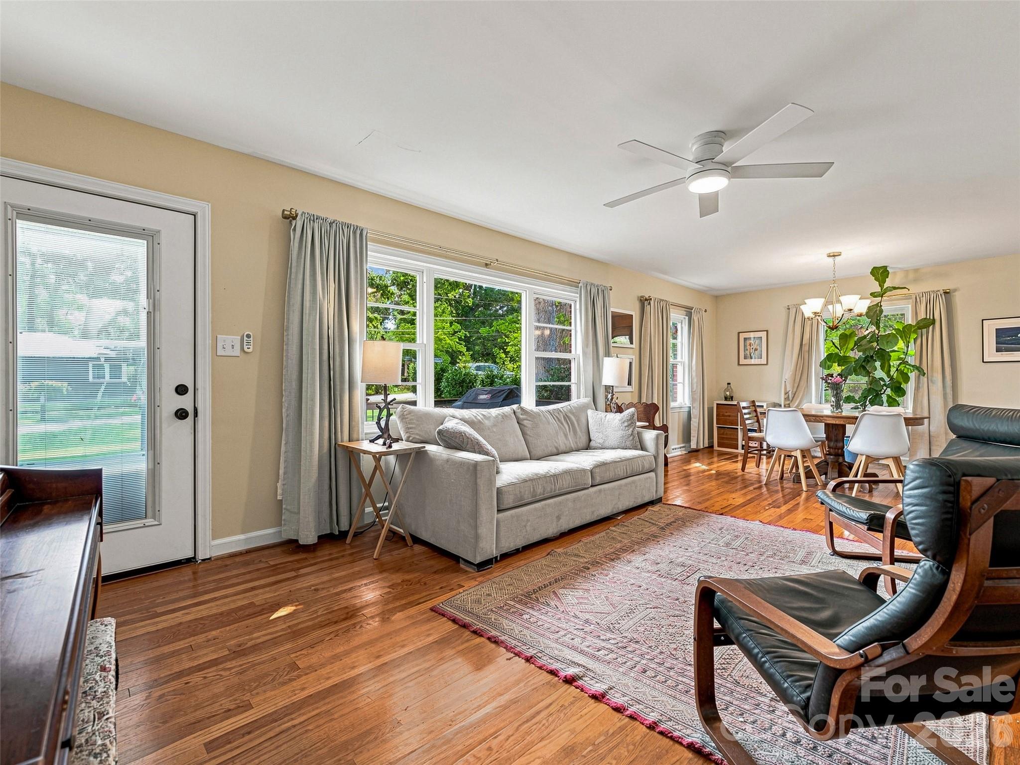 15 Lynnstone Court Property Photo 4