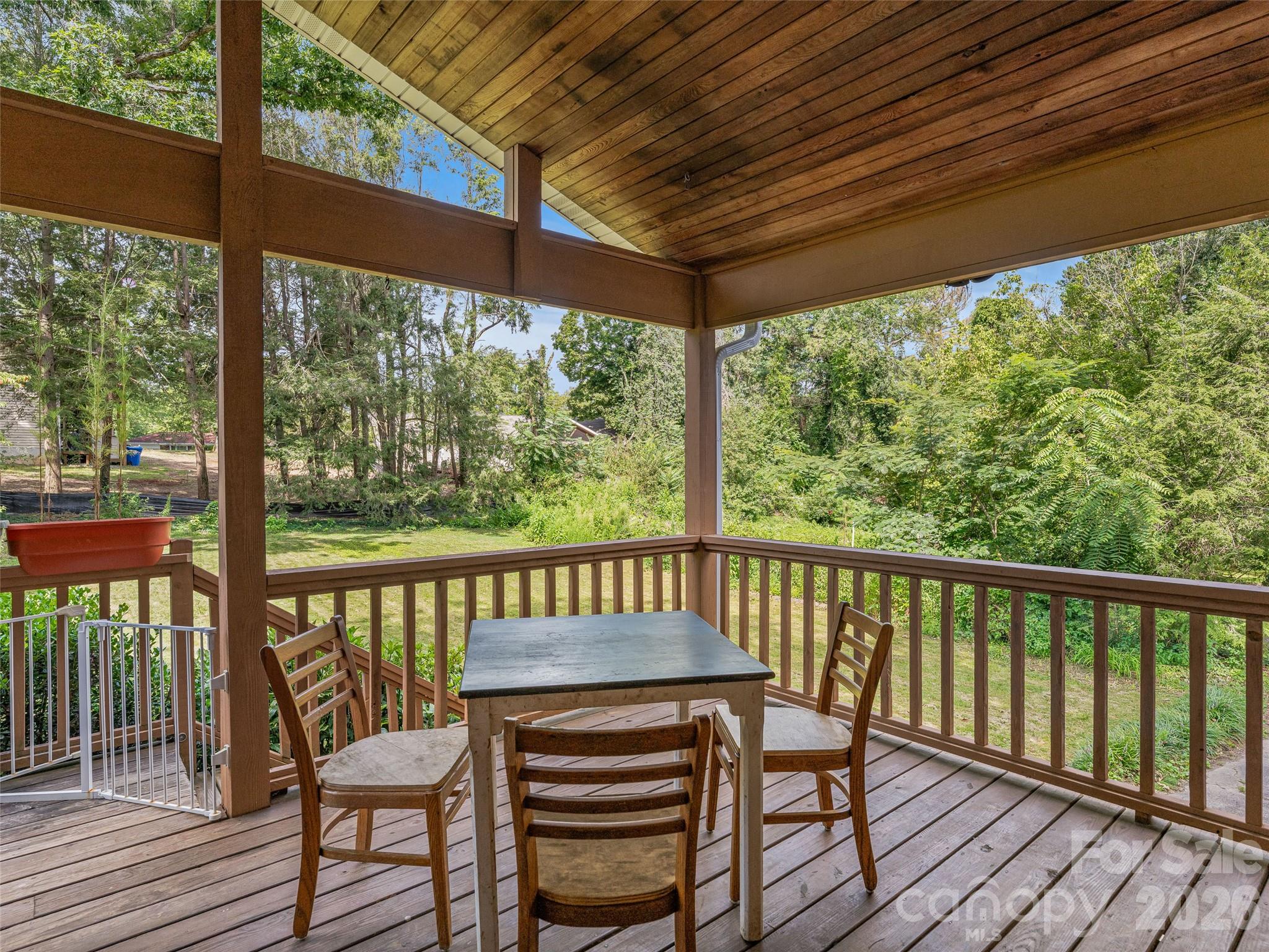 15 Lynnstone Court Property Photo 26