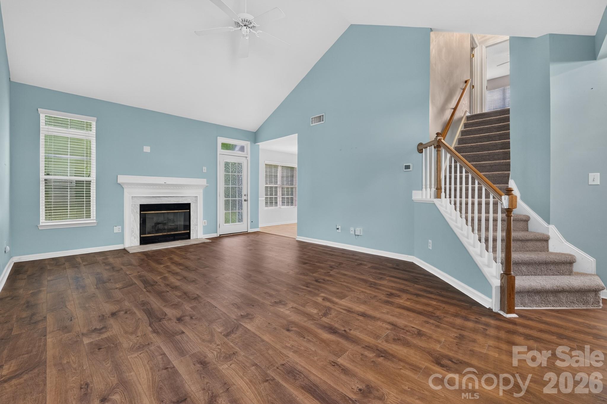 6420 Spanish Moss Lane Property Photo 4