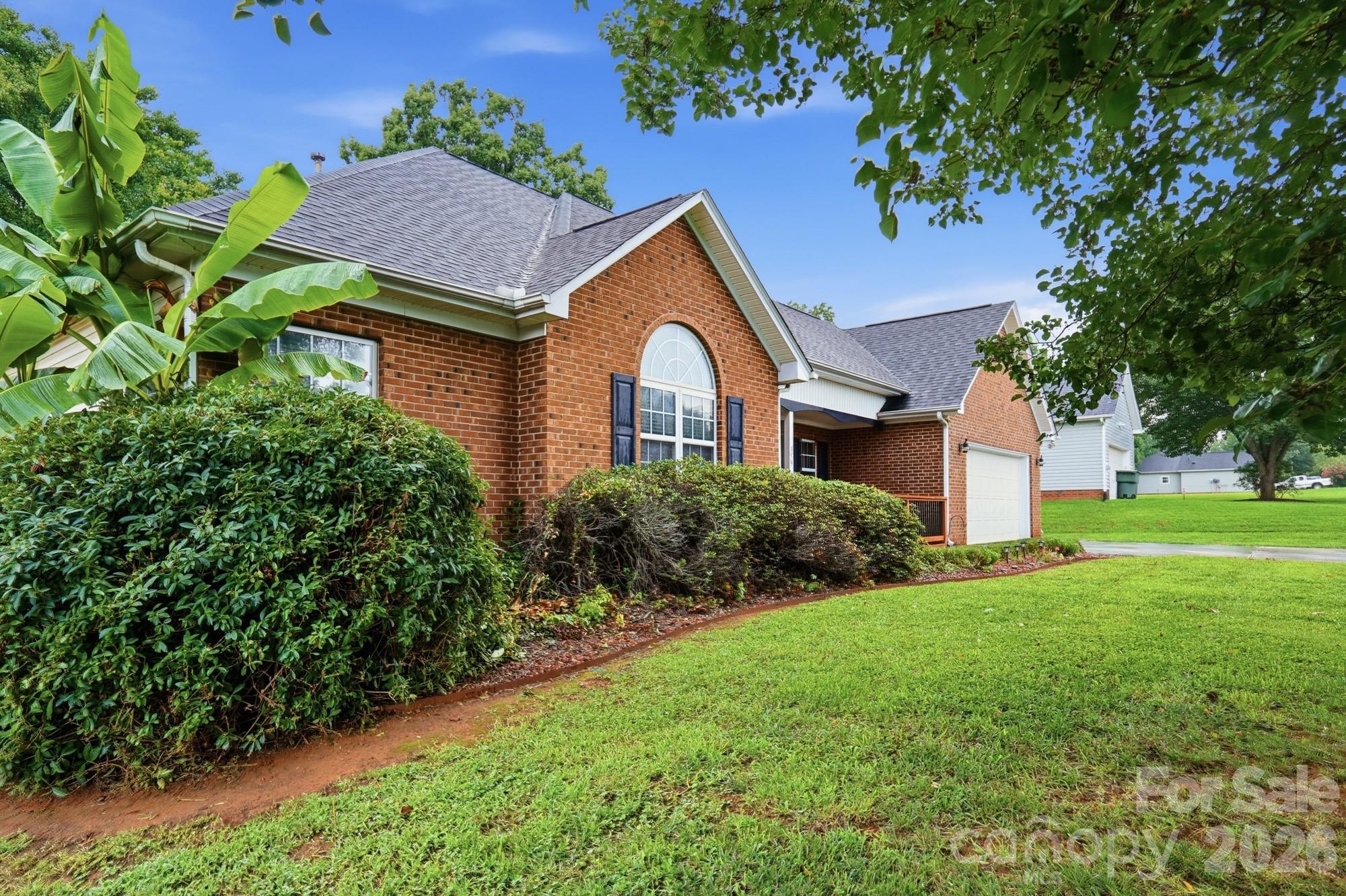 359 Linsbury Court Property Photo 2