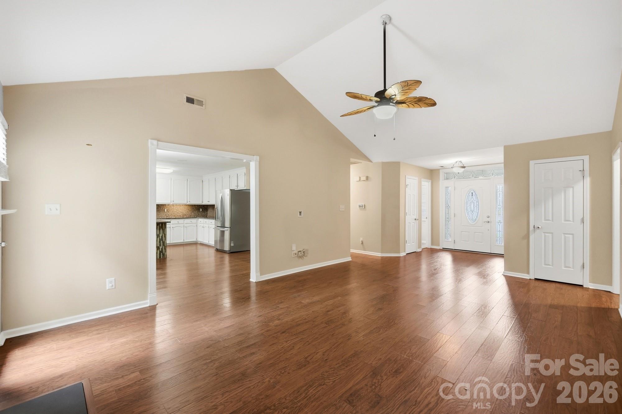 359 Linsbury Court Property Photo 6