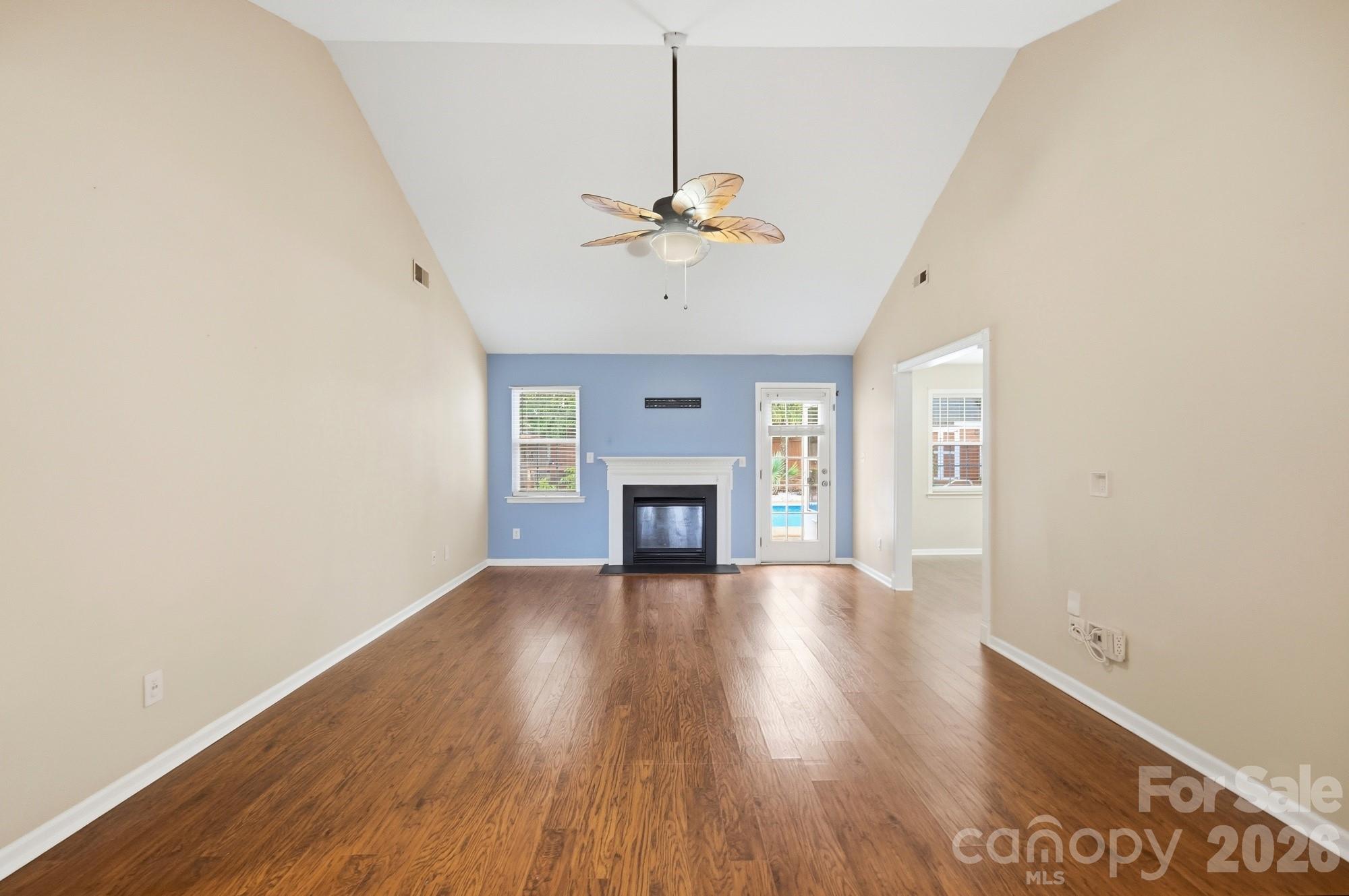 359 Linsbury Court Property Photo 8