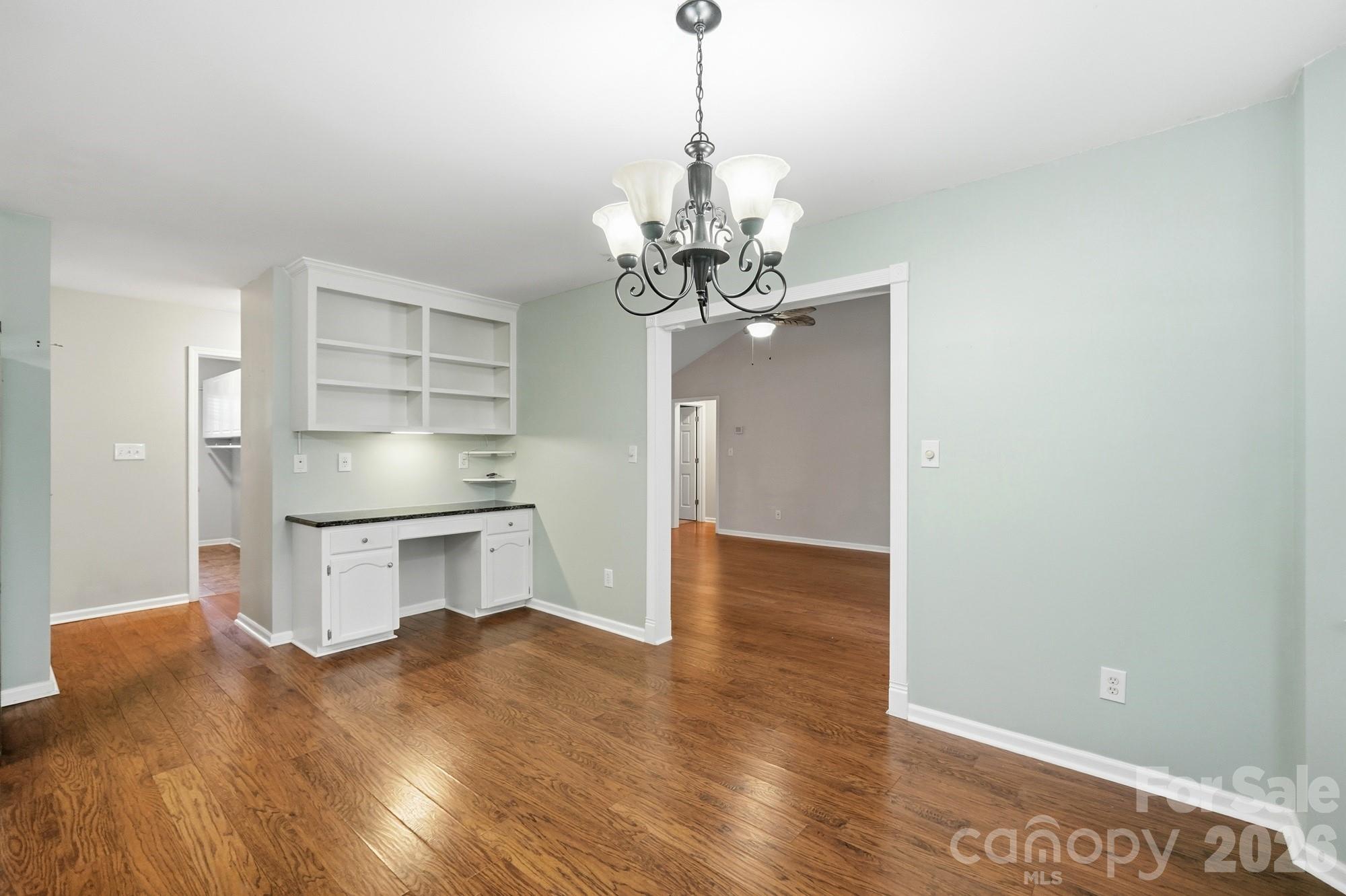 359 Linsbury Court Property Photo 17